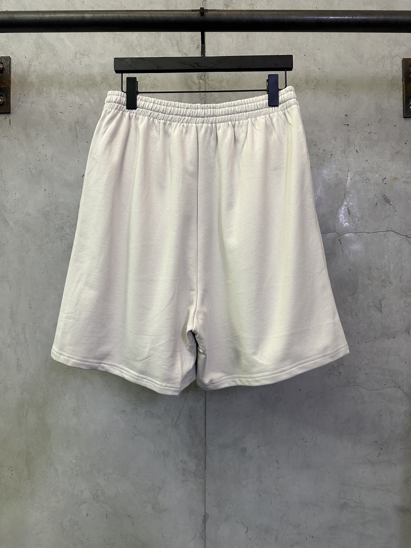 Balenciaga Balenciaga巴黎世家 25ss 可乐海浪logo刺绣休闲短裤