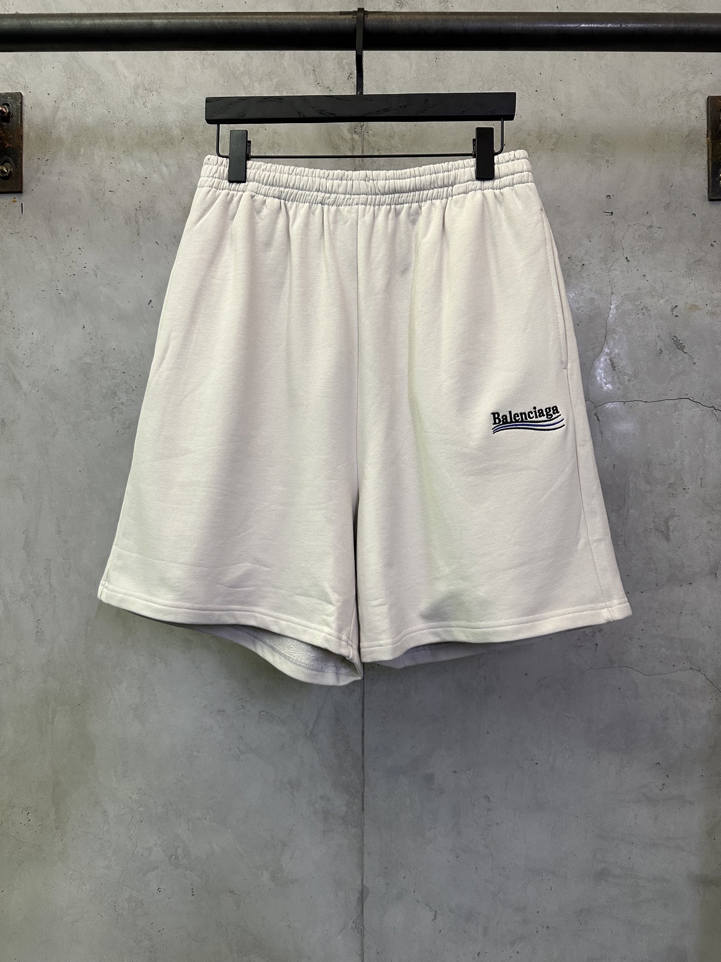 Balenciaga Balenciaga巴黎世家 25ss 可乐海浪logo刺绣休闲短裤