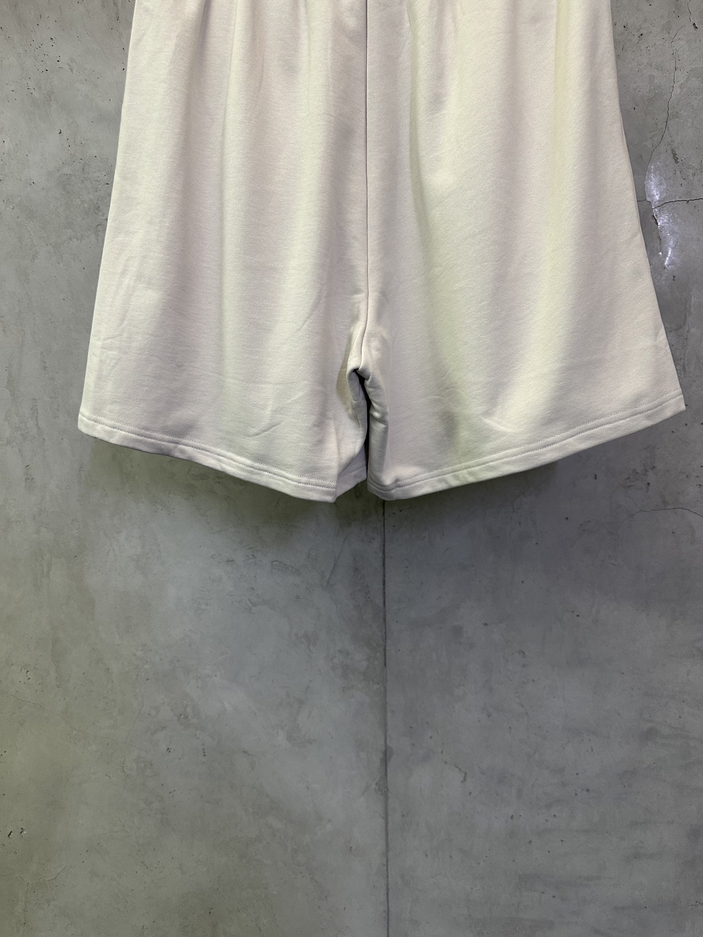 Balenciaga Balenciaga巴黎世家 25ss 可乐海浪logo刺绣休闲短裤