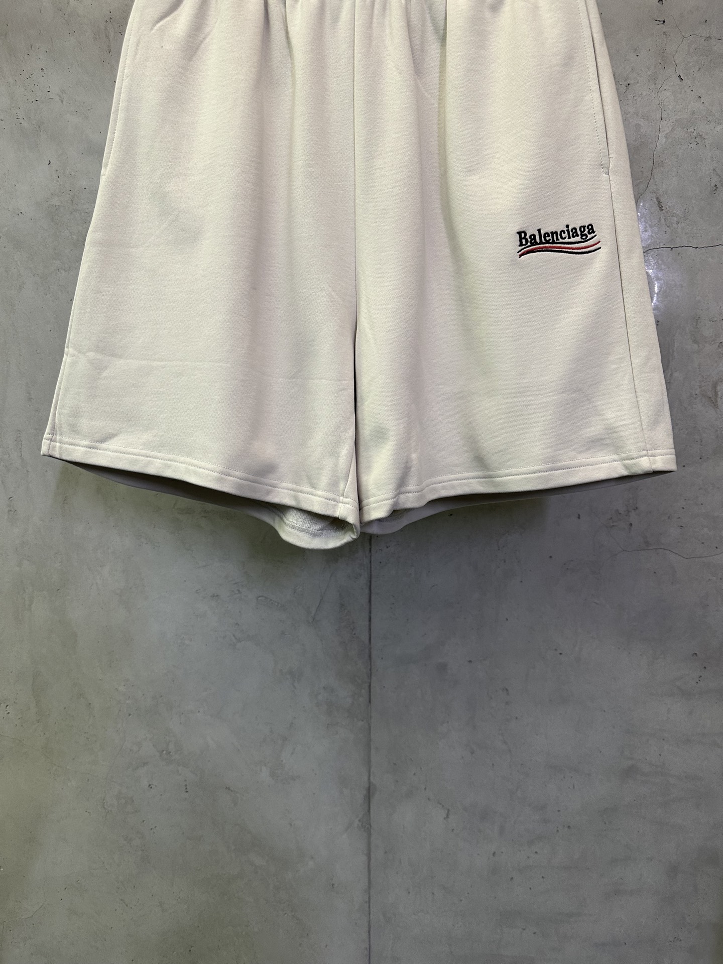 Balenciaga Balenciaga巴黎世家 25ss 可乐海浪logo刺绣休闲短裤