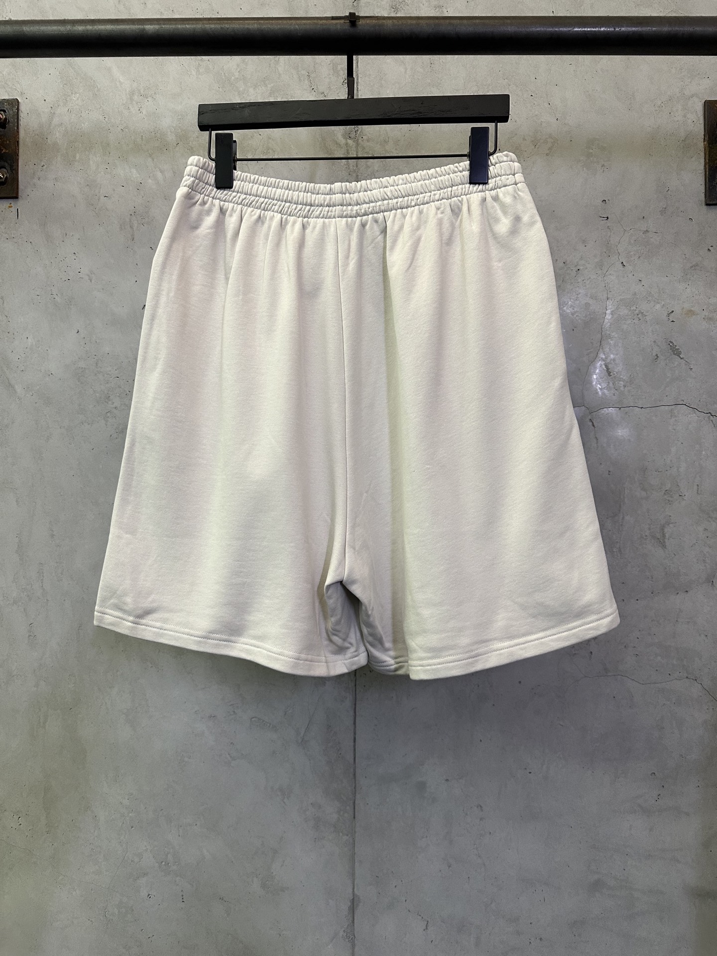 Balenciaga Balenciaga巴黎世家 25ss 可乐海浪logo刺绣休闲短裤