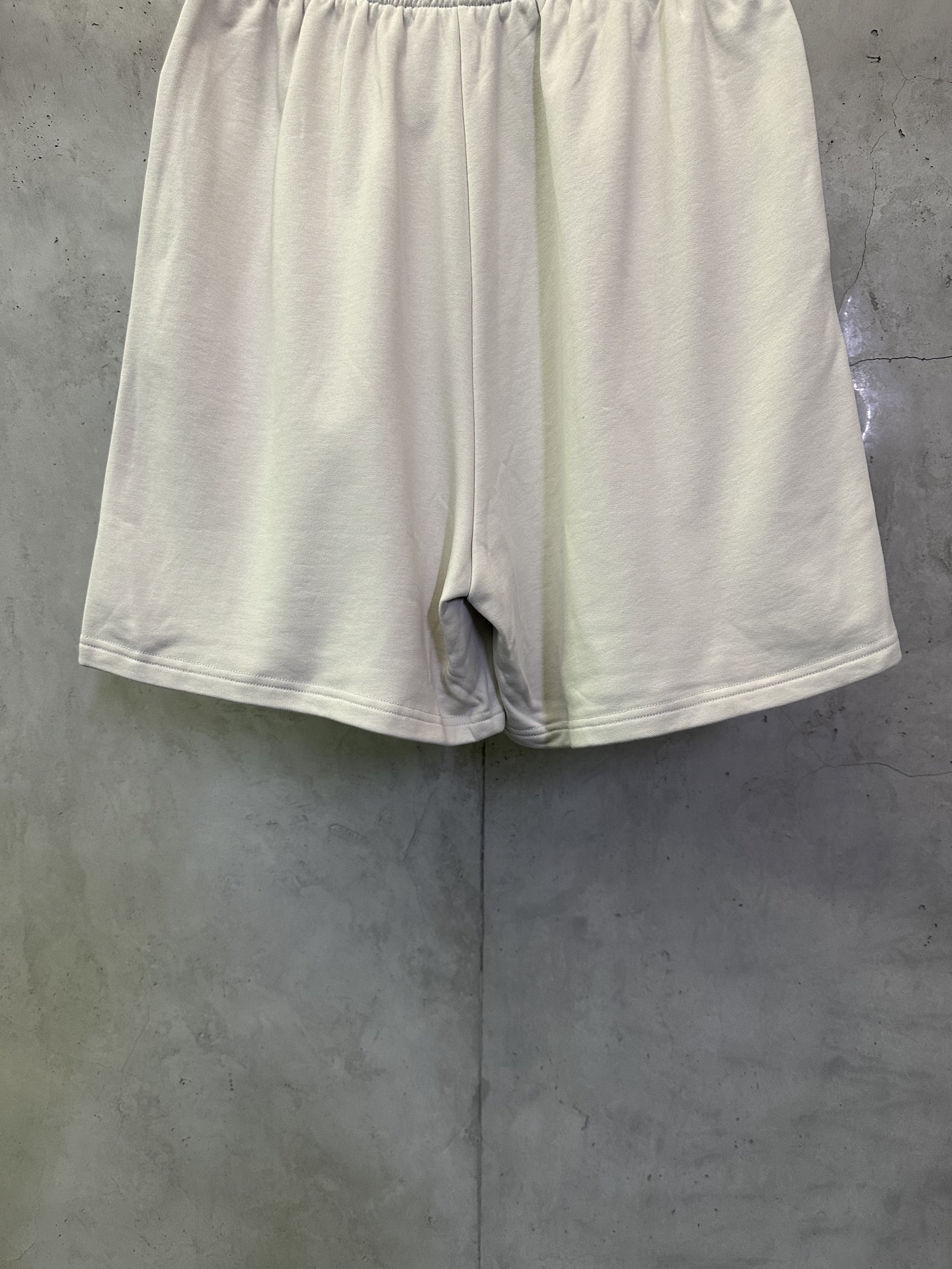 Balenciaga Balenciaga巴黎世家 25ss 可乐海浪logo刺绣休闲短裤