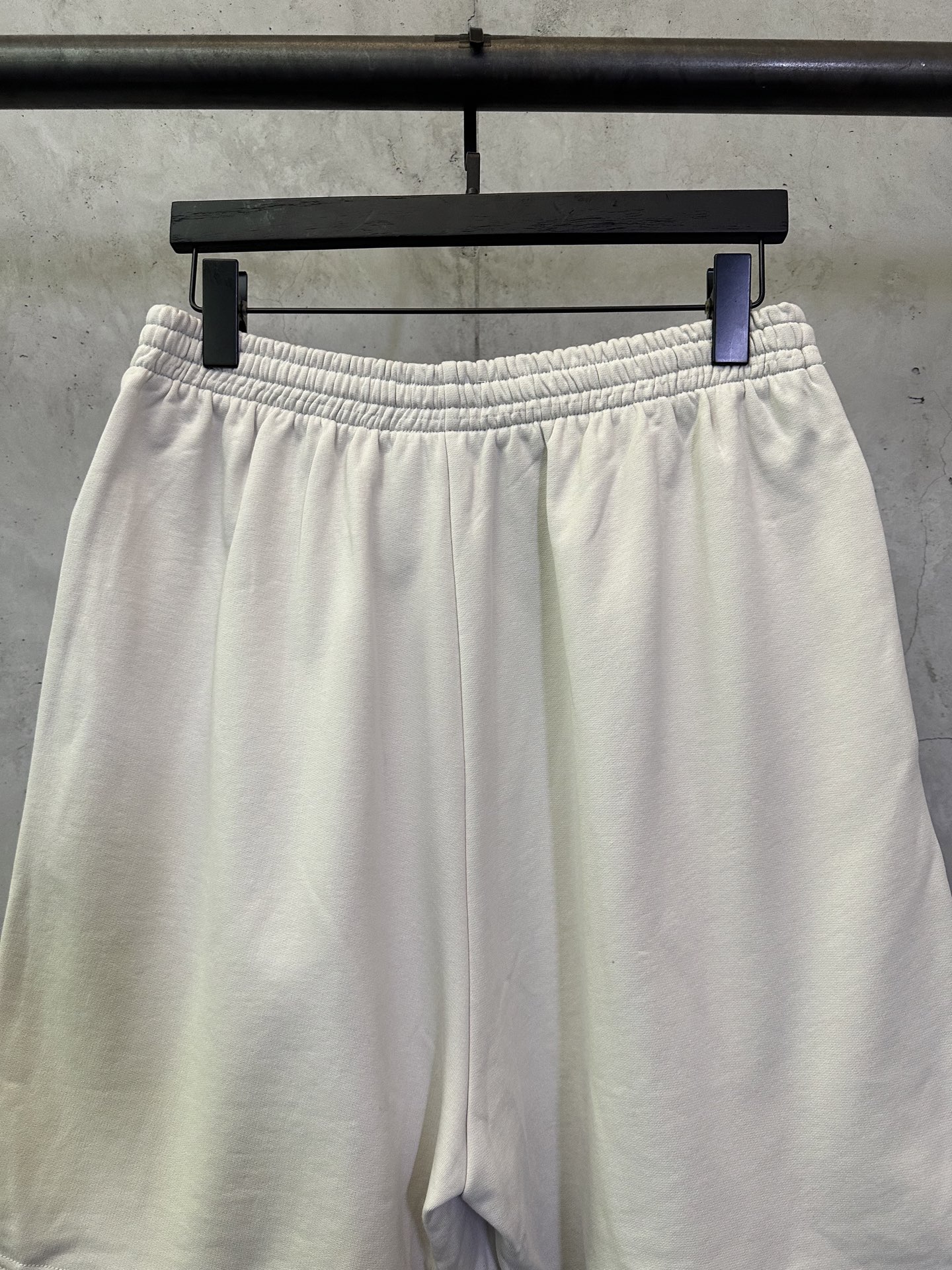 Balenciaga Balenciaga巴黎世家 25ss 可乐海浪logo刺绣休闲短裤