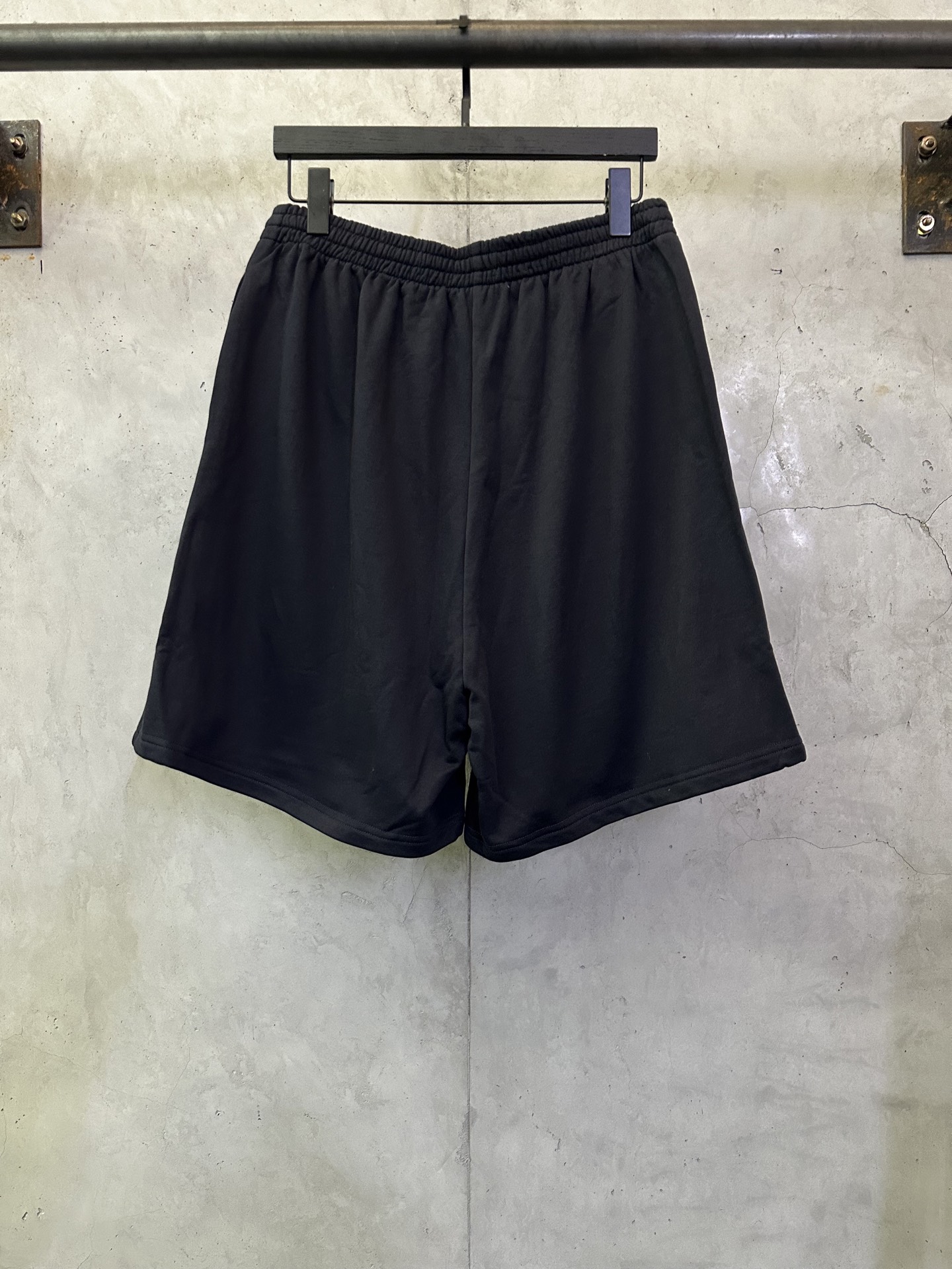 Balenciaga Balenciaga巴黎世家 25ss 可乐海浪logo刺绣休闲短裤