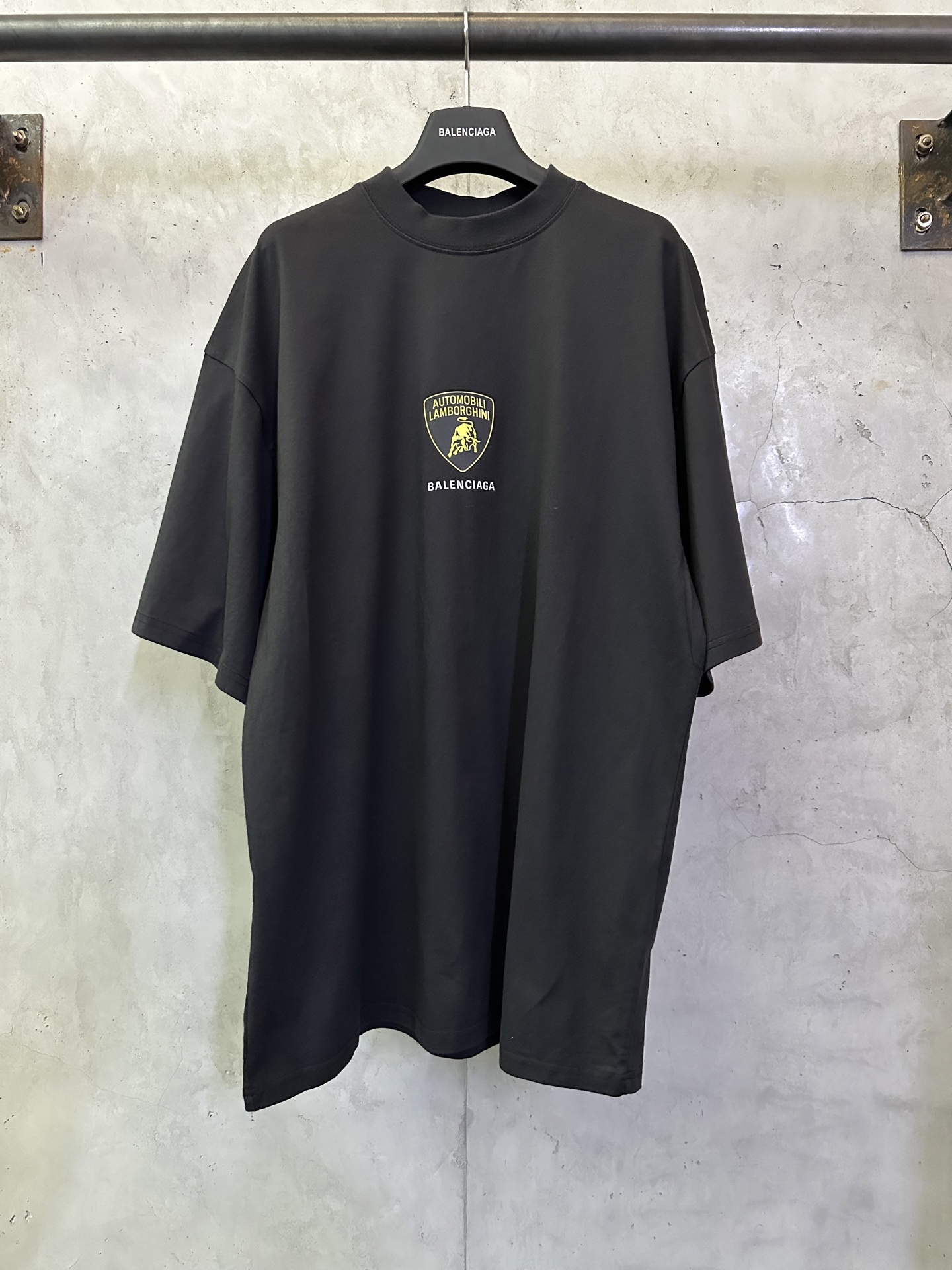 P105 Balenciaga x Lamborghini logo printed T-shirt. Fabric: 16s single combed compact spun yarn, 280g compact plain wea…
