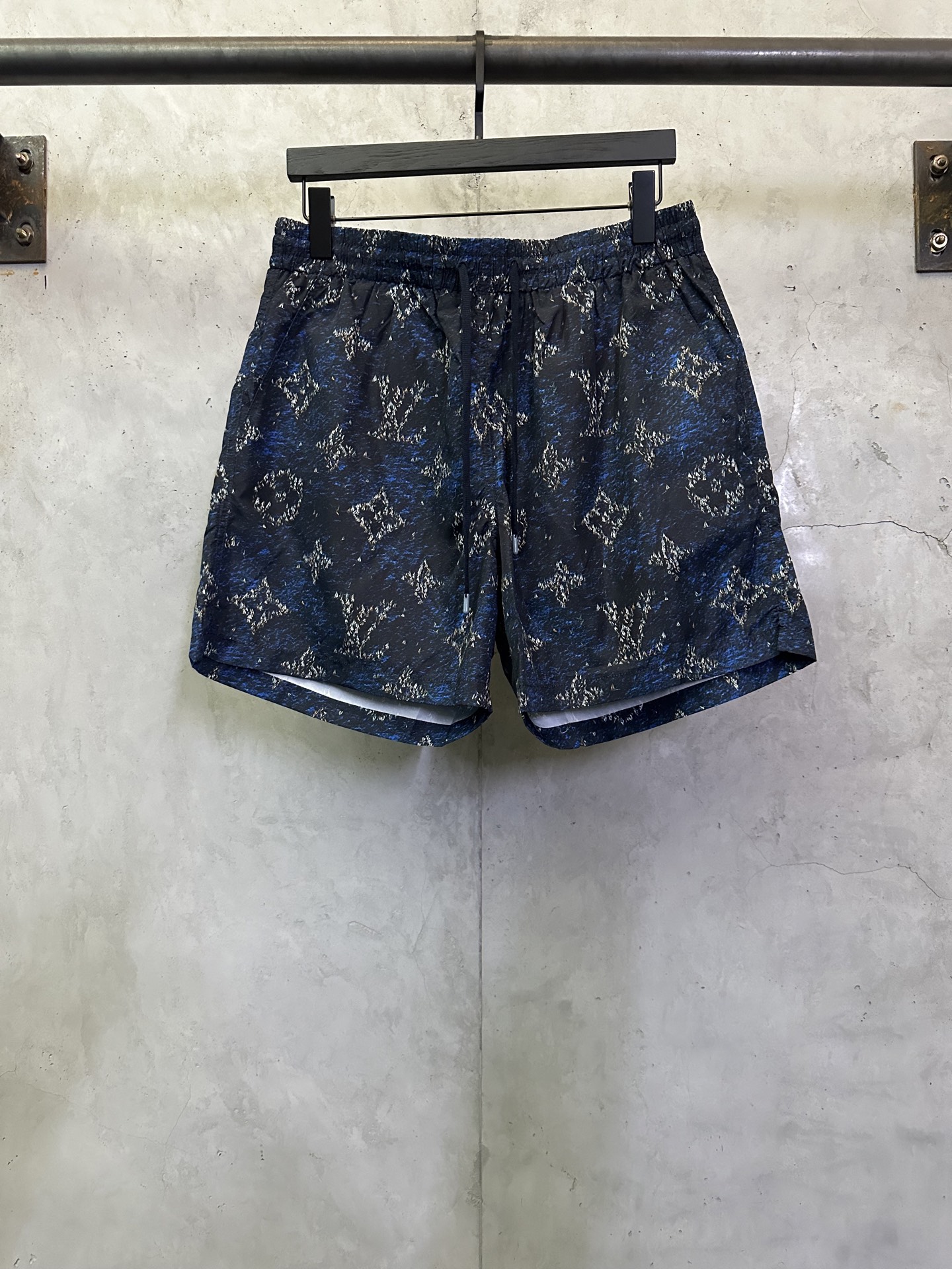 Louis Vuitton LOUIS VUITTON 25SS LV印花沙滩短裤