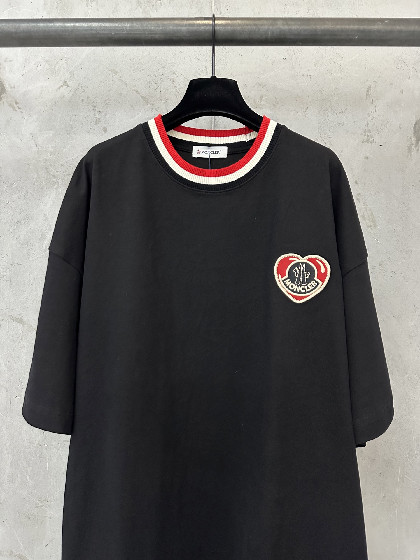 Moncler MONCLER蒙口 26SS 撞色领口短袖T恤