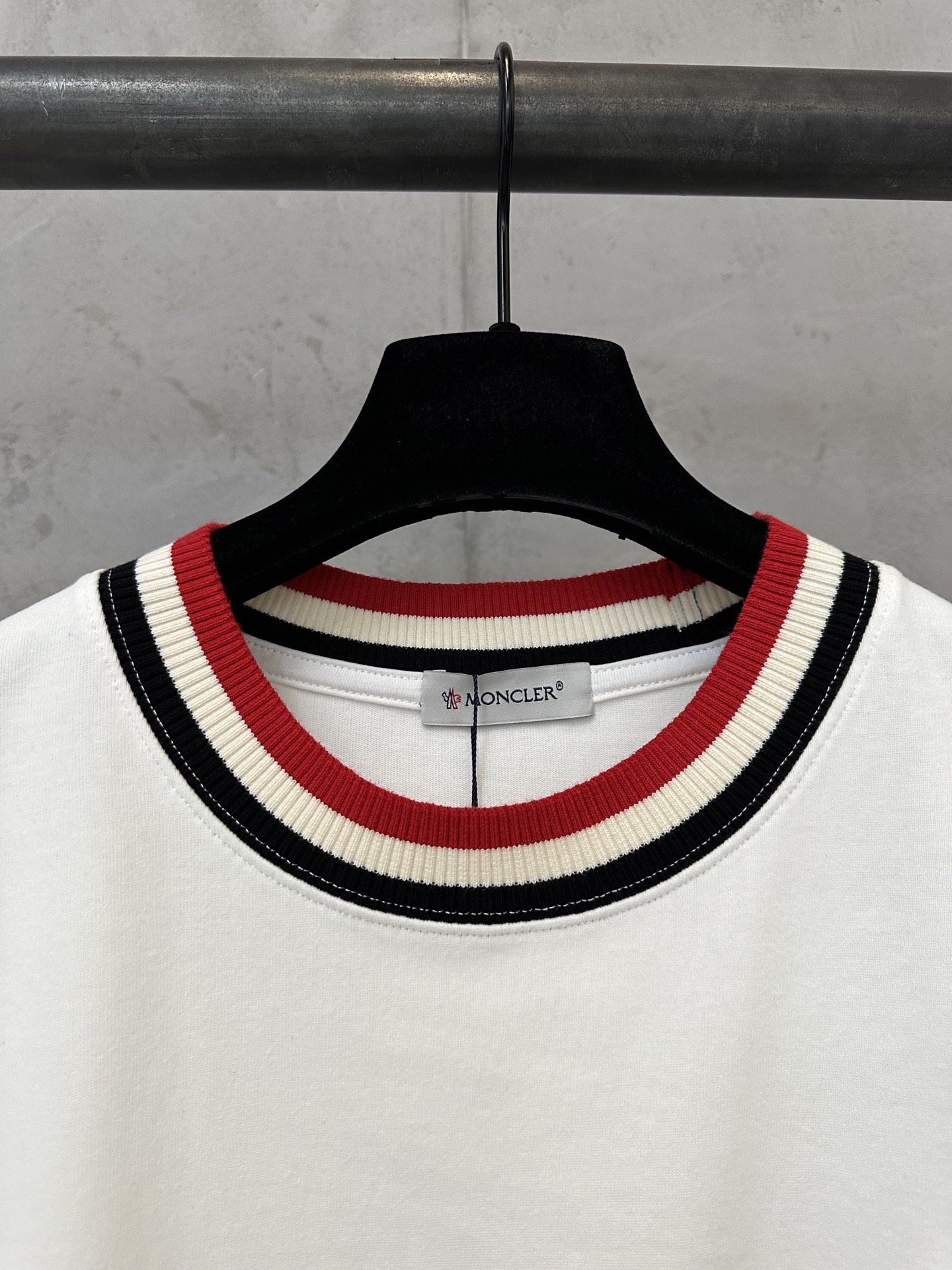 Moncler MONCLER蒙口 26SS 撞色领口短袖T恤