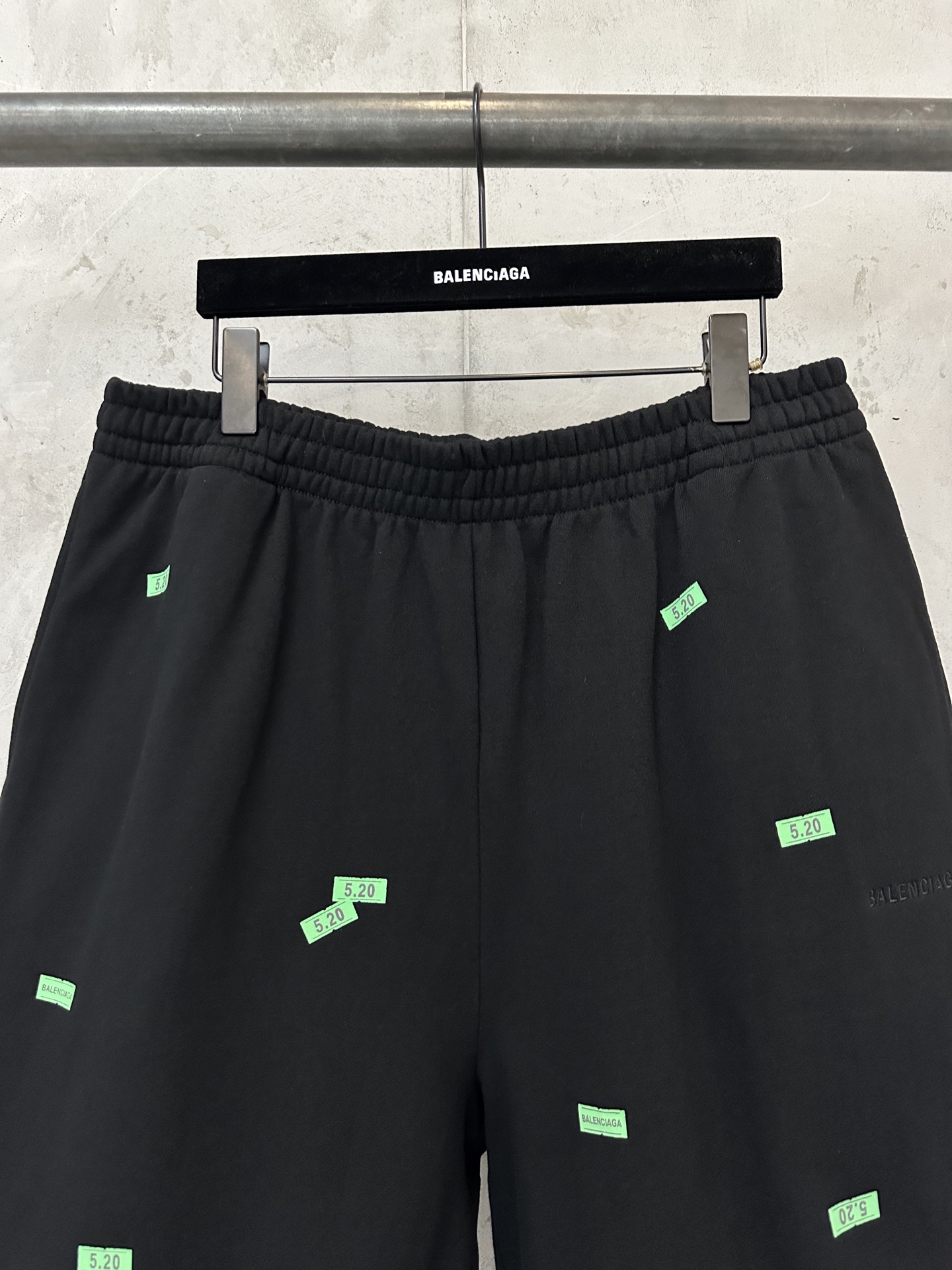 Balenciaga Balenciaga 巴黎世家 26ss 520情人节款短裤套装