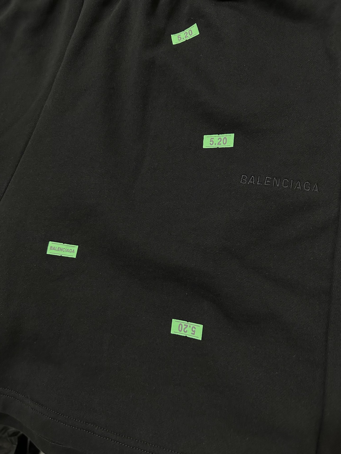 Balenciaga Balenciaga 巴黎世家 26ss 520情人节款短裤套装