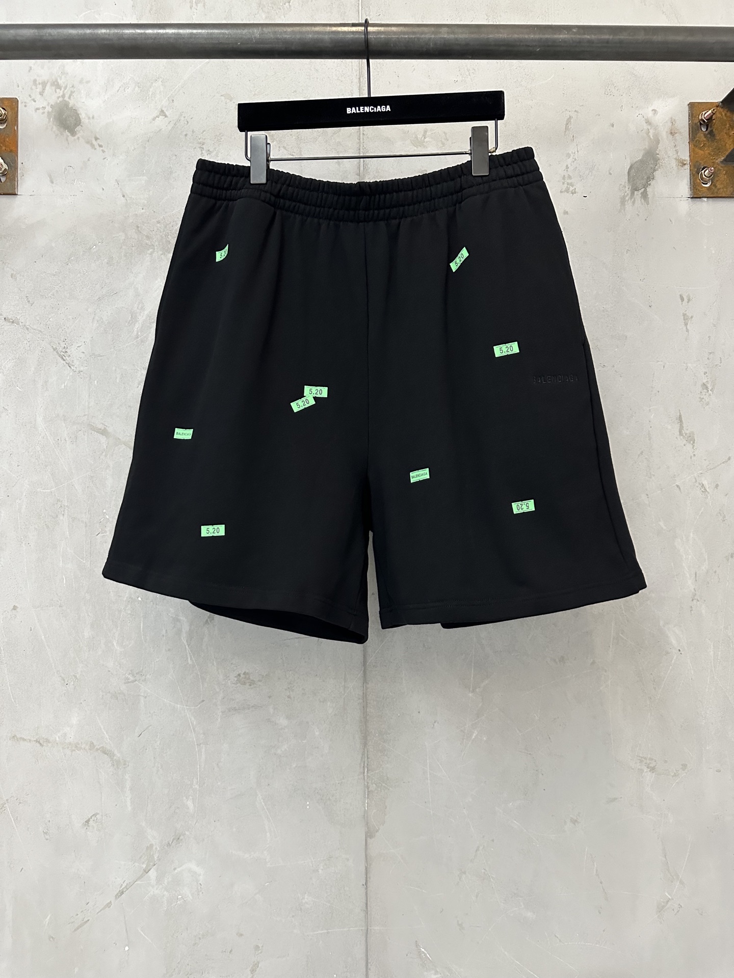 Balenciaga Balenciaga 巴黎世家 26ss 520情人节款短裤套装
