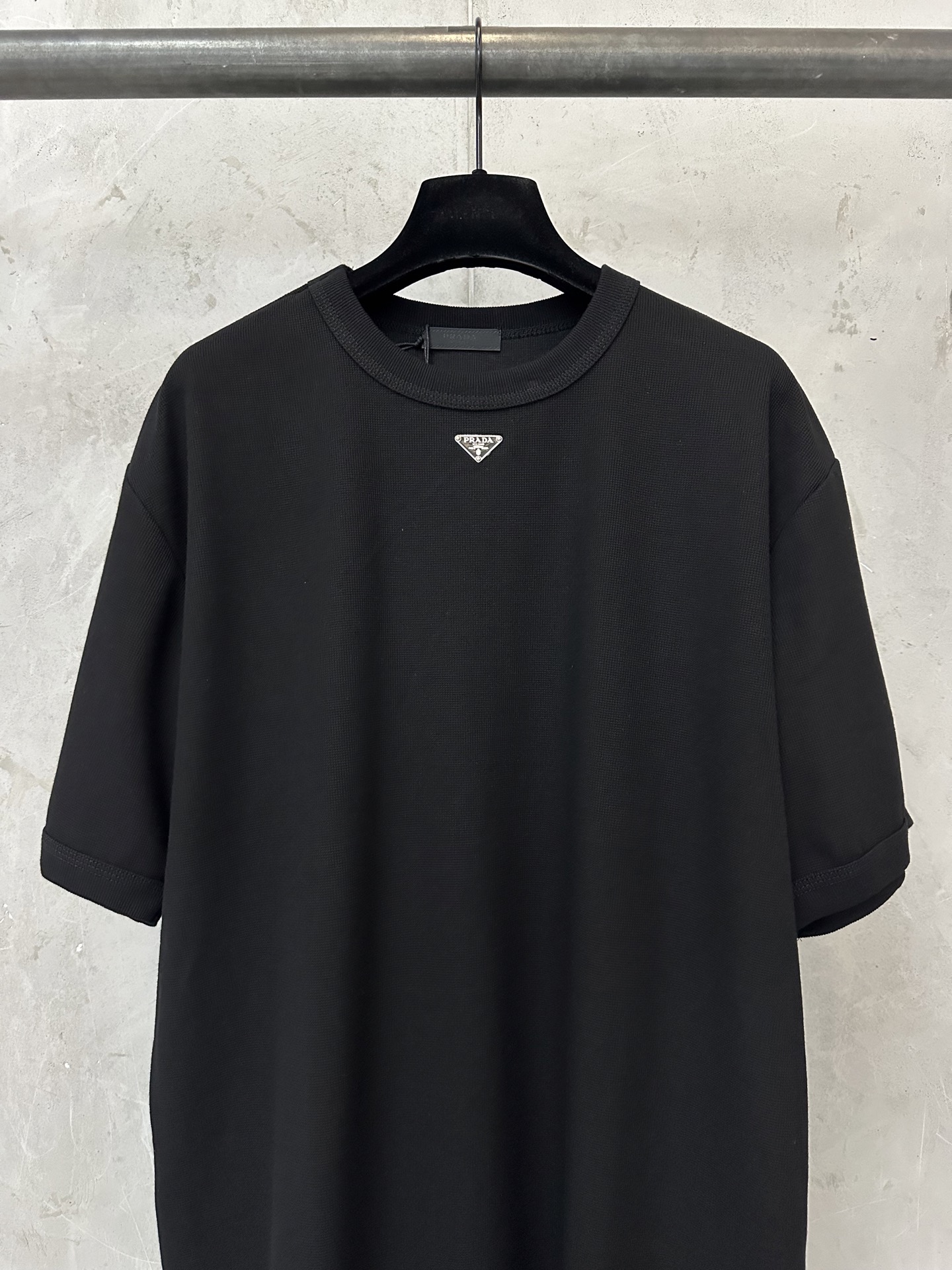 Prada PRADA普拉达 ss26 修身小领标短袖T恤