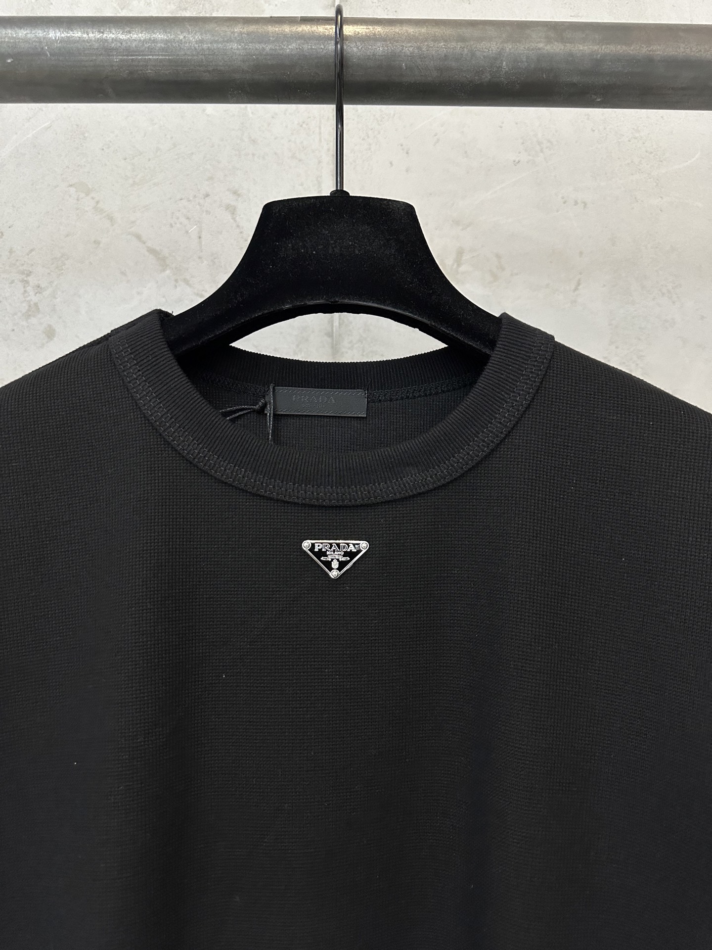 Prada PRADA普拉达 ss26 修身小领标短袖T恤
