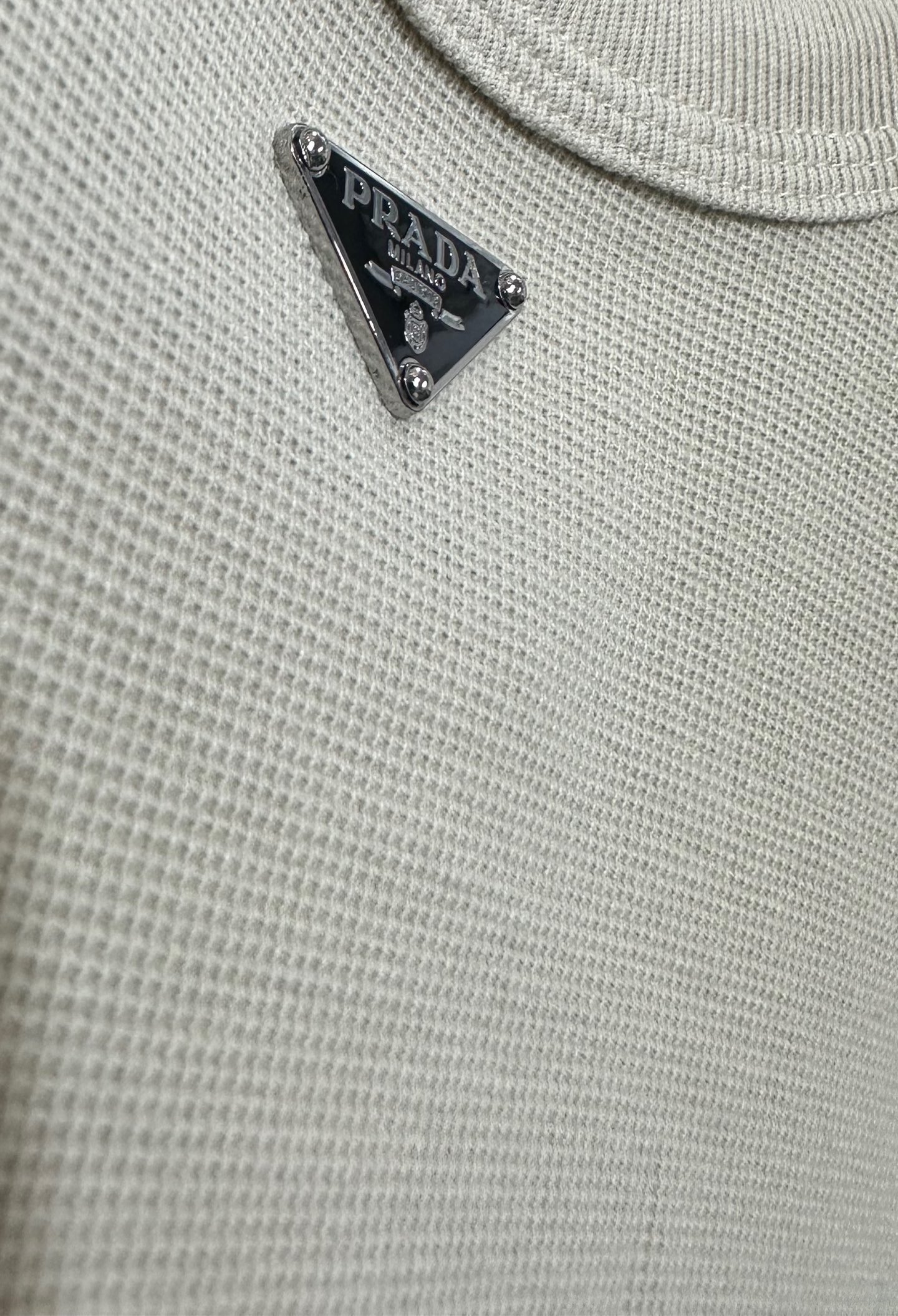 Prada PRADA普拉达 ss26 修身小领标短袖T恤