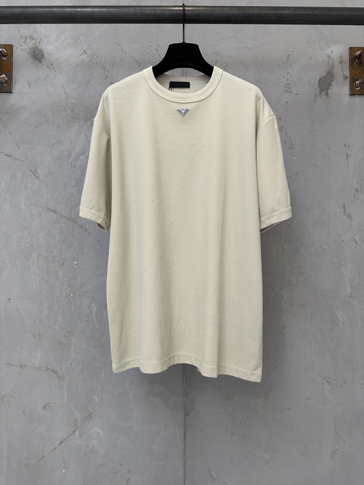 Prada PRADA普拉达 ss26 修身小领标短袖T恤