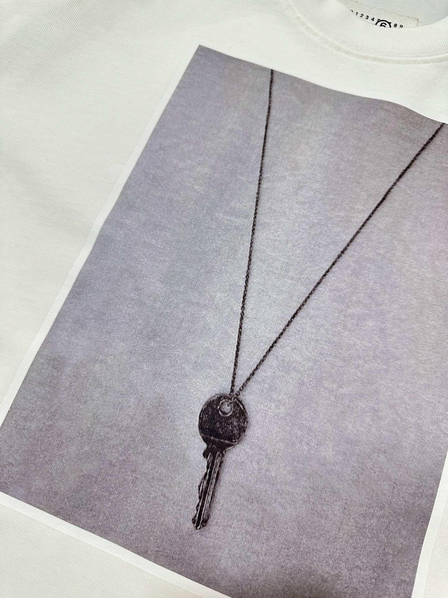 Maison Margiela martin mariela 马吉拉 mm6 26ss 喷绘钥匙印花短袖T恤