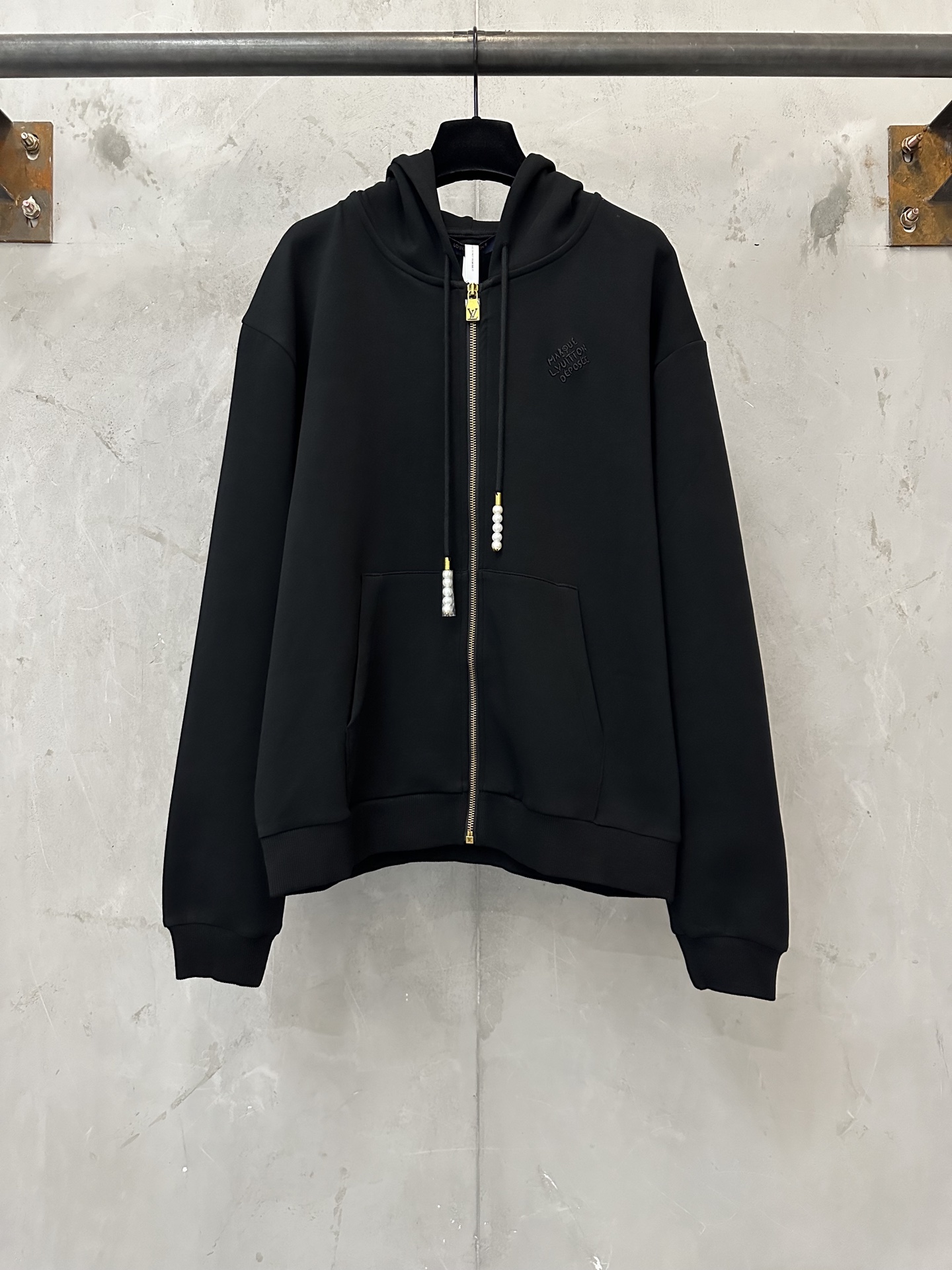 ￼ P220 LOUIS VUITTON 24FW Sudadera con capucha de punto con cremallera y bordado Tejido: capa de aire estrellada 82% al…