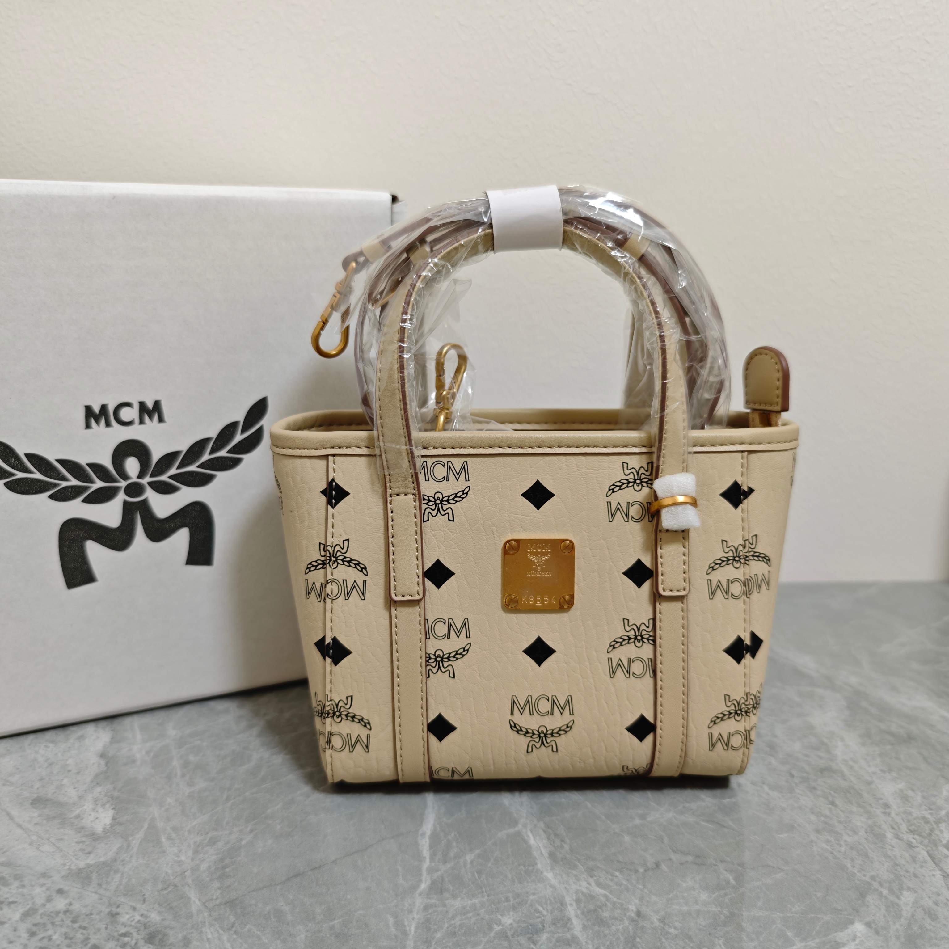 MCM 𝗠𝗖𝗠 𝗘𝗹𝗹𝗮