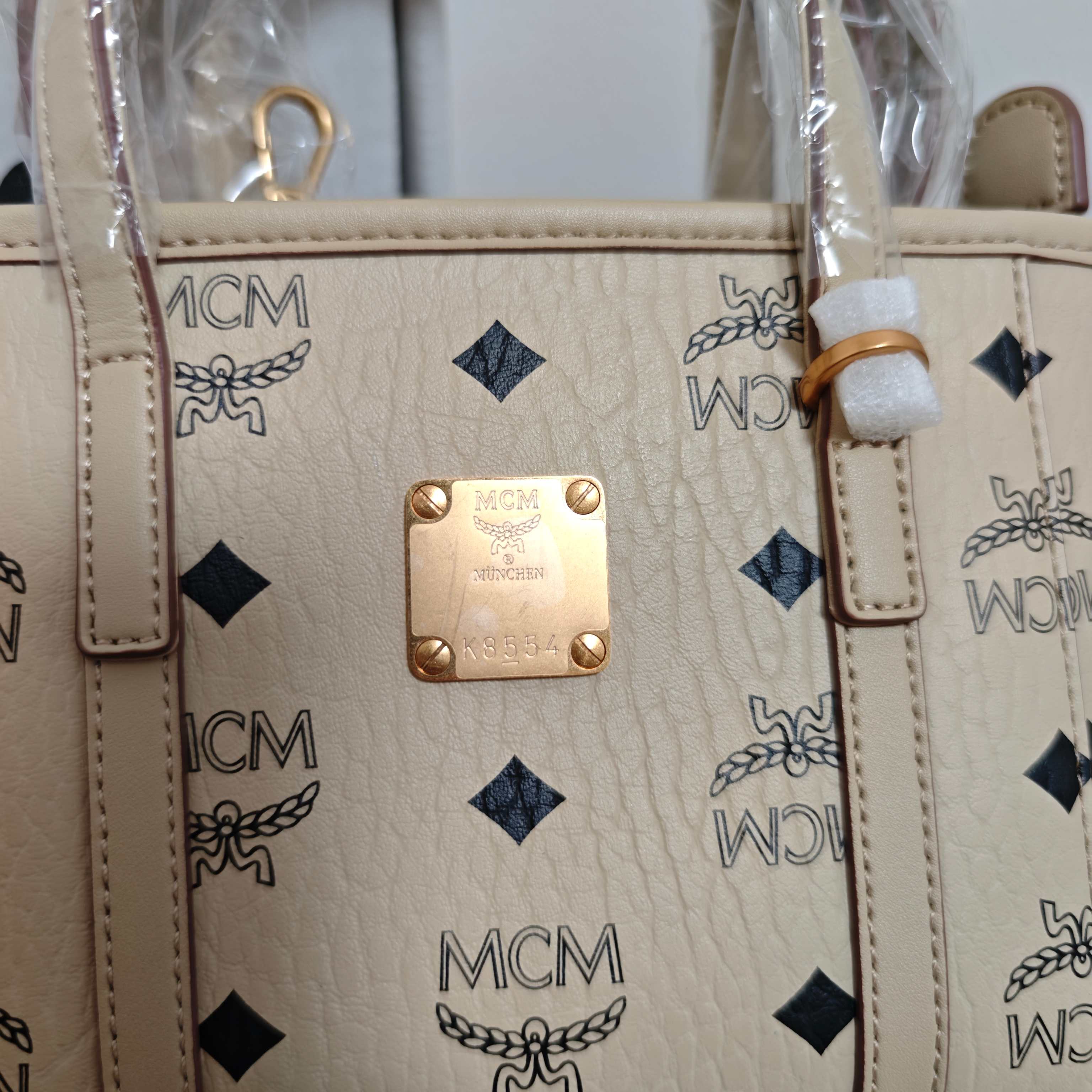 MCM 𝗠𝗖𝗠 𝗘𝗹𝗹𝗮