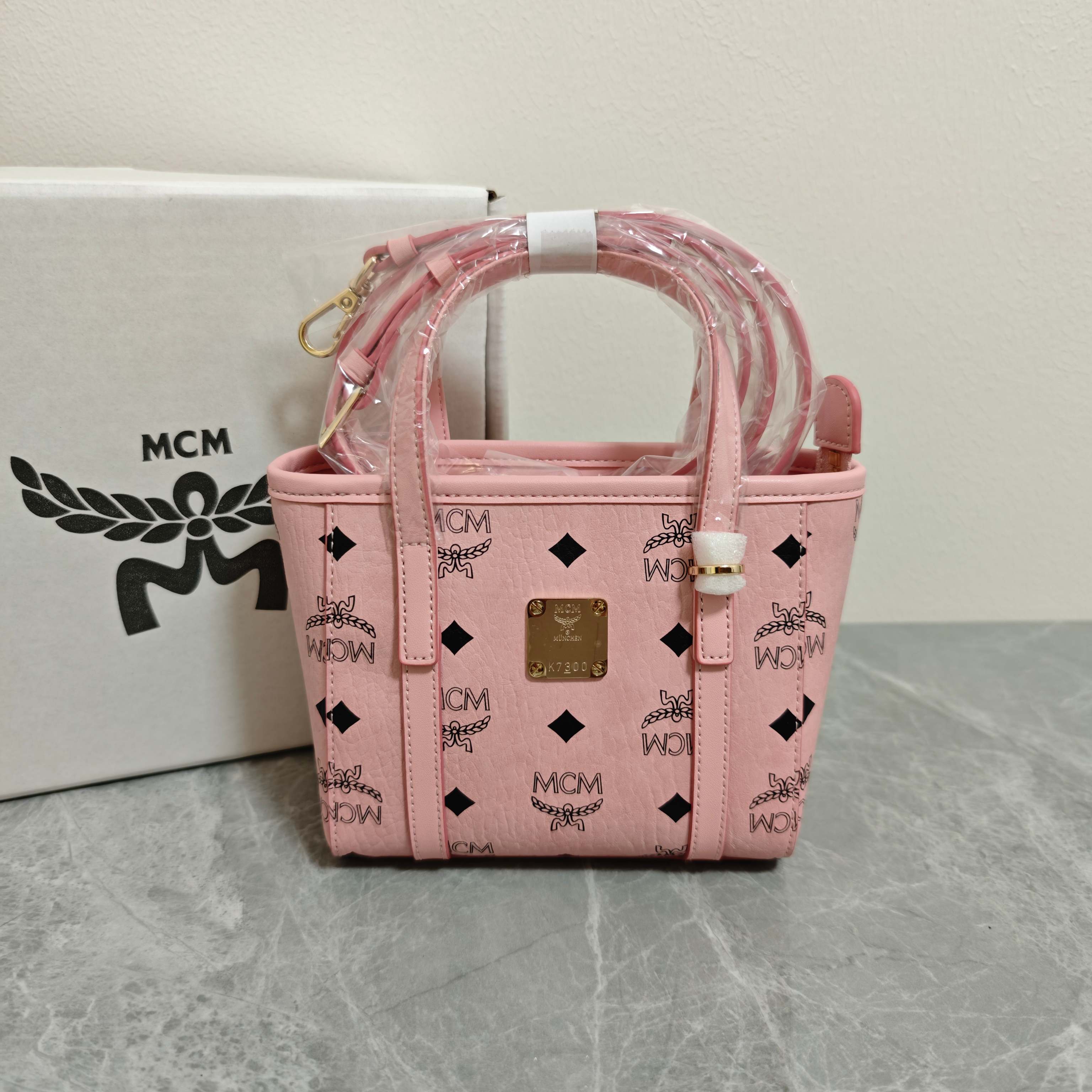 MCM 𝗠𝗖𝗠 𝗘𝗹𝗹𝗮