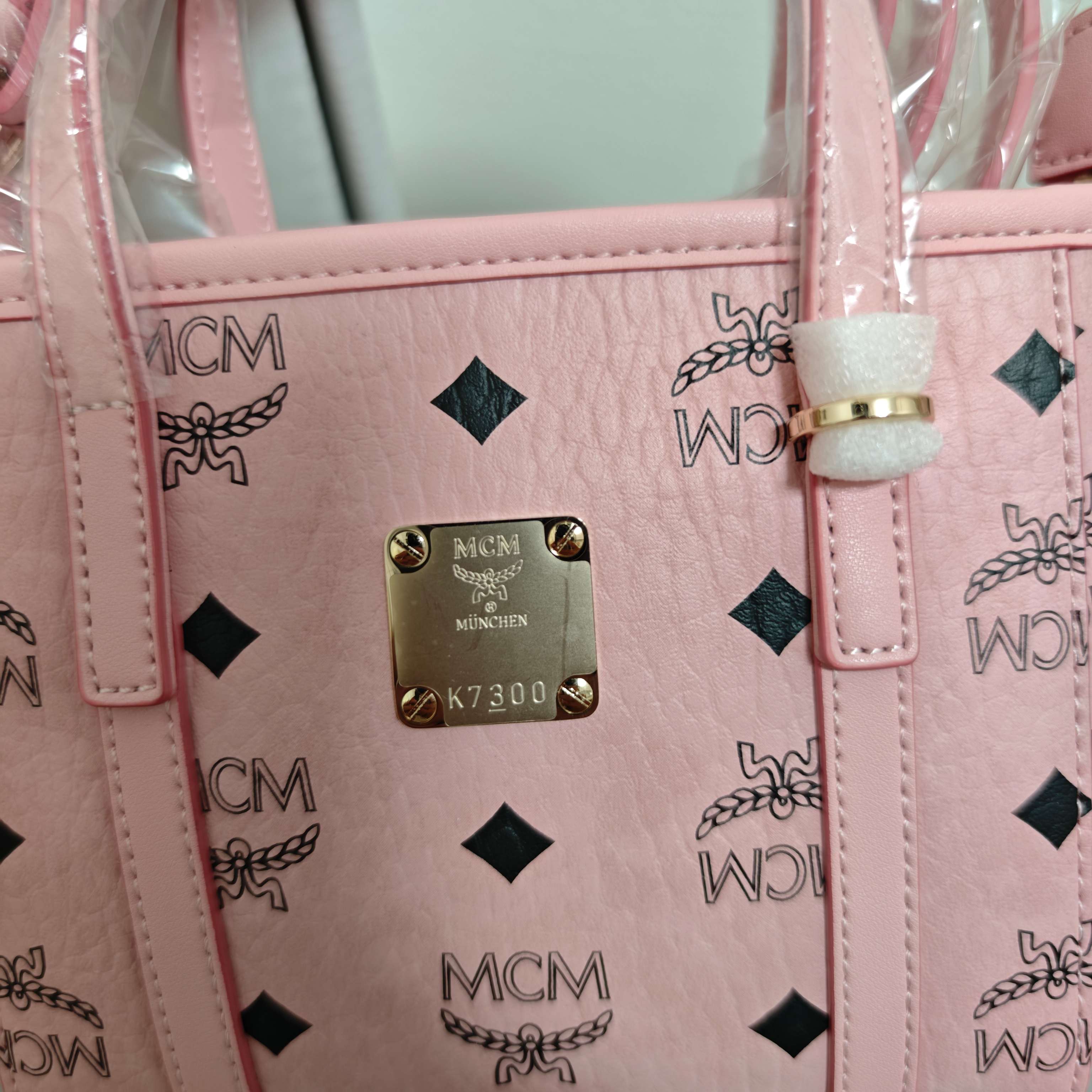 MCM 𝗠𝗖𝗠 𝗘𝗹𝗹𝗮