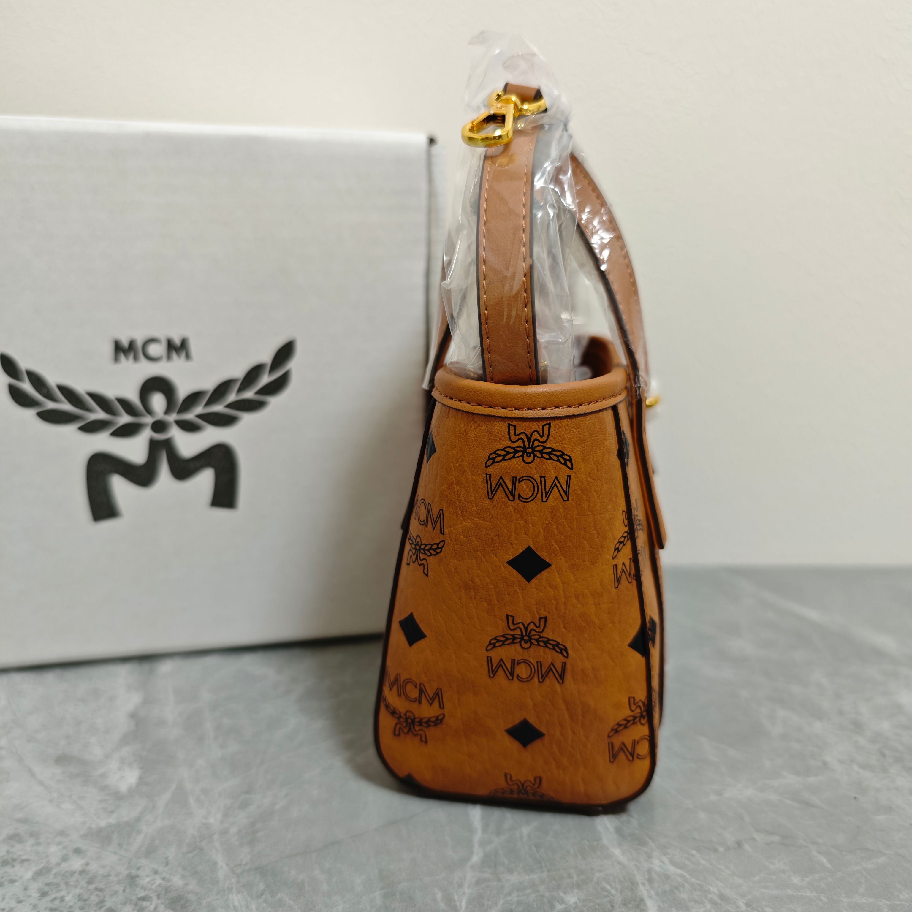 MCM 𝗠𝗖𝗠 𝗘𝗹𝗹𝗮