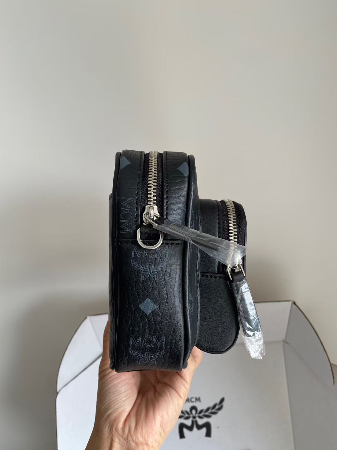 MCM 小号【MCM赵丽颖同款质量升级】运用精巧技艺所打造的