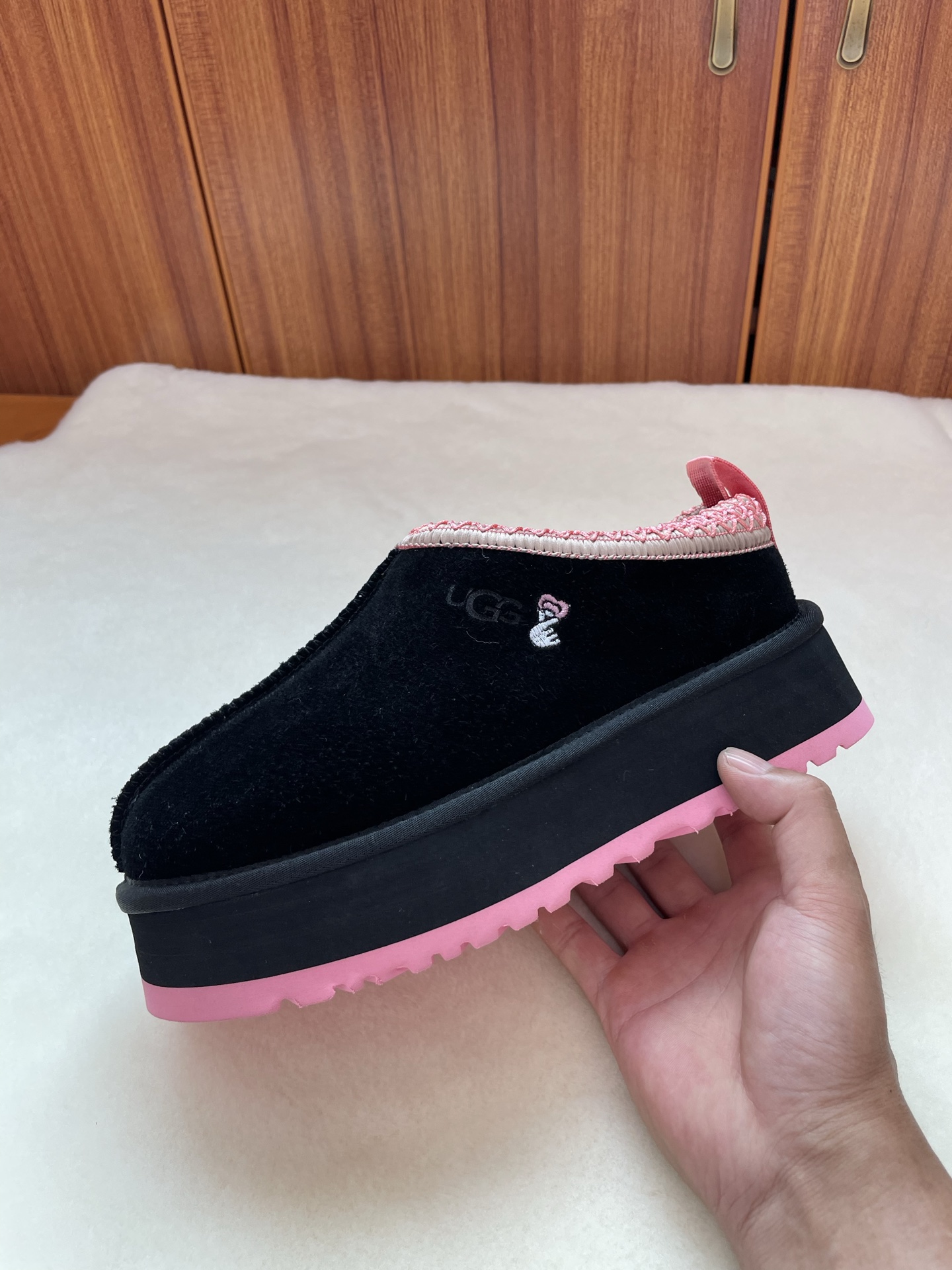 UGG Tazz油叽叽#秋冬新品塔茨TAzz厚底羊毛 毛拖鞋一脚蹬毛毛鞋雪地靴🧶 新款毛拖采用民族风编织