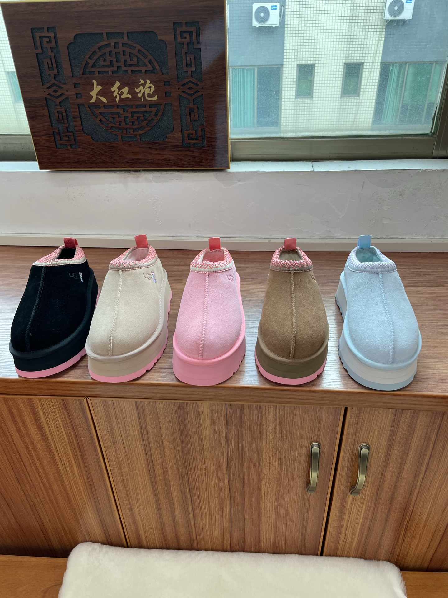UGG Tazz油叽叽#秋冬新品塔茨TAzz厚底羊毛 毛拖鞋一脚蹬毛毛鞋雪地靴🧶 新款毛拖采用民族风编织