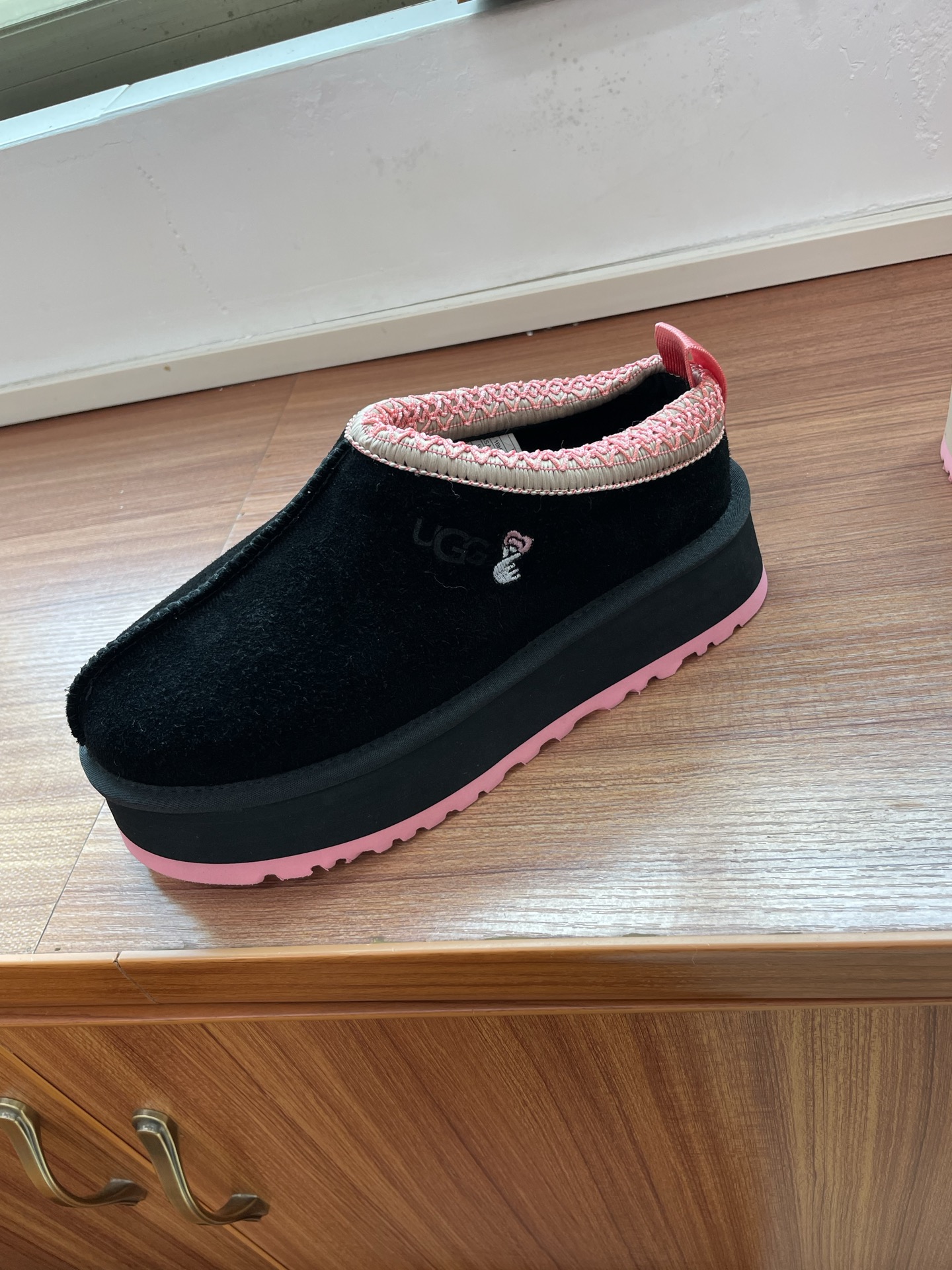 UGG Tazz油叽叽#秋冬新品塔茨TAzz厚底羊毛 毛拖鞋一脚蹬毛毛鞋雪地靴🧶 新款毛拖采用民族风编织