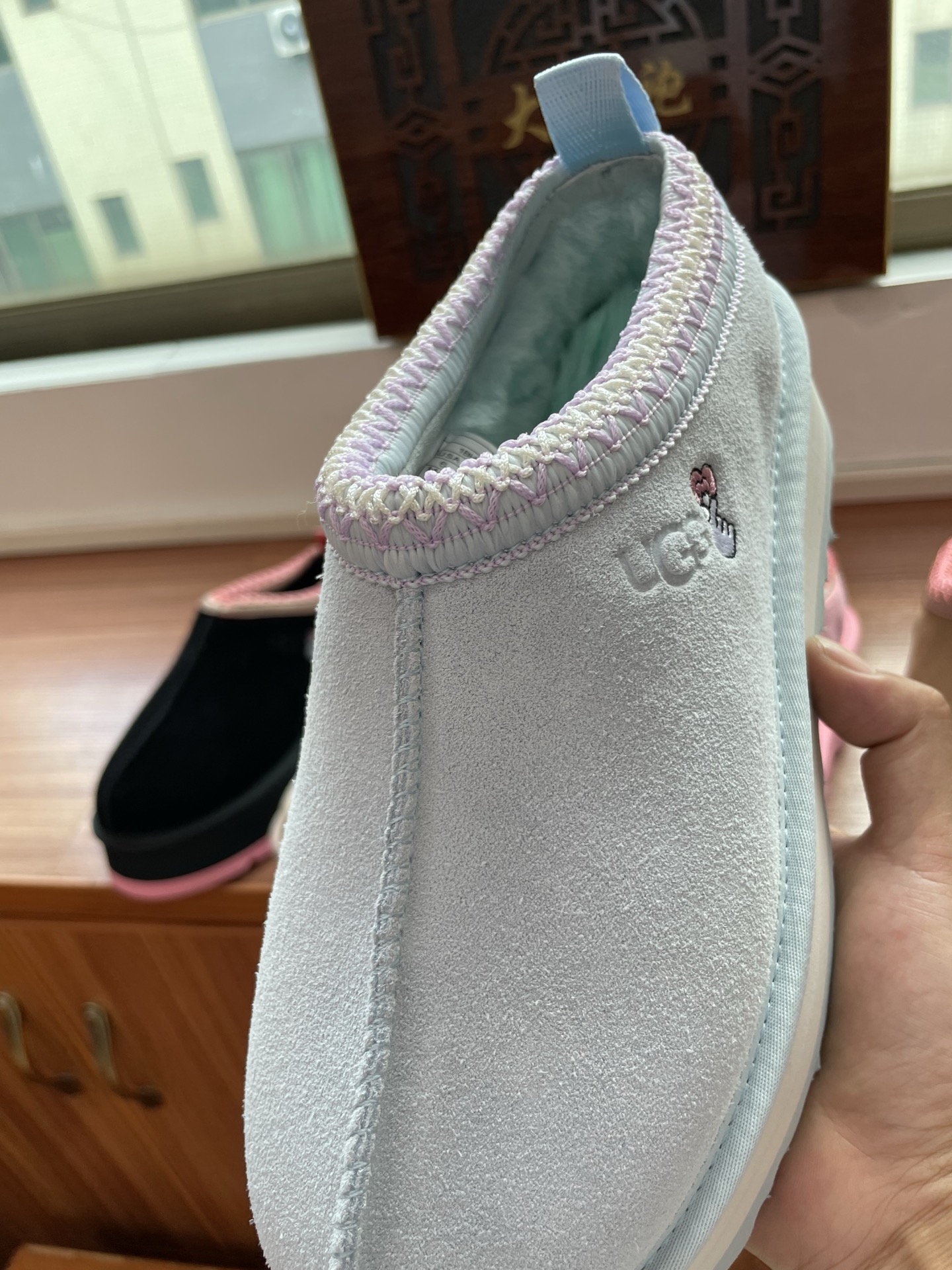UGG Tazz油叽叽#秋冬新品塔茨TAzz厚底羊毛 毛拖鞋一脚蹬毛毛鞋雪地靴🧶 新款毛拖采用民族风编织