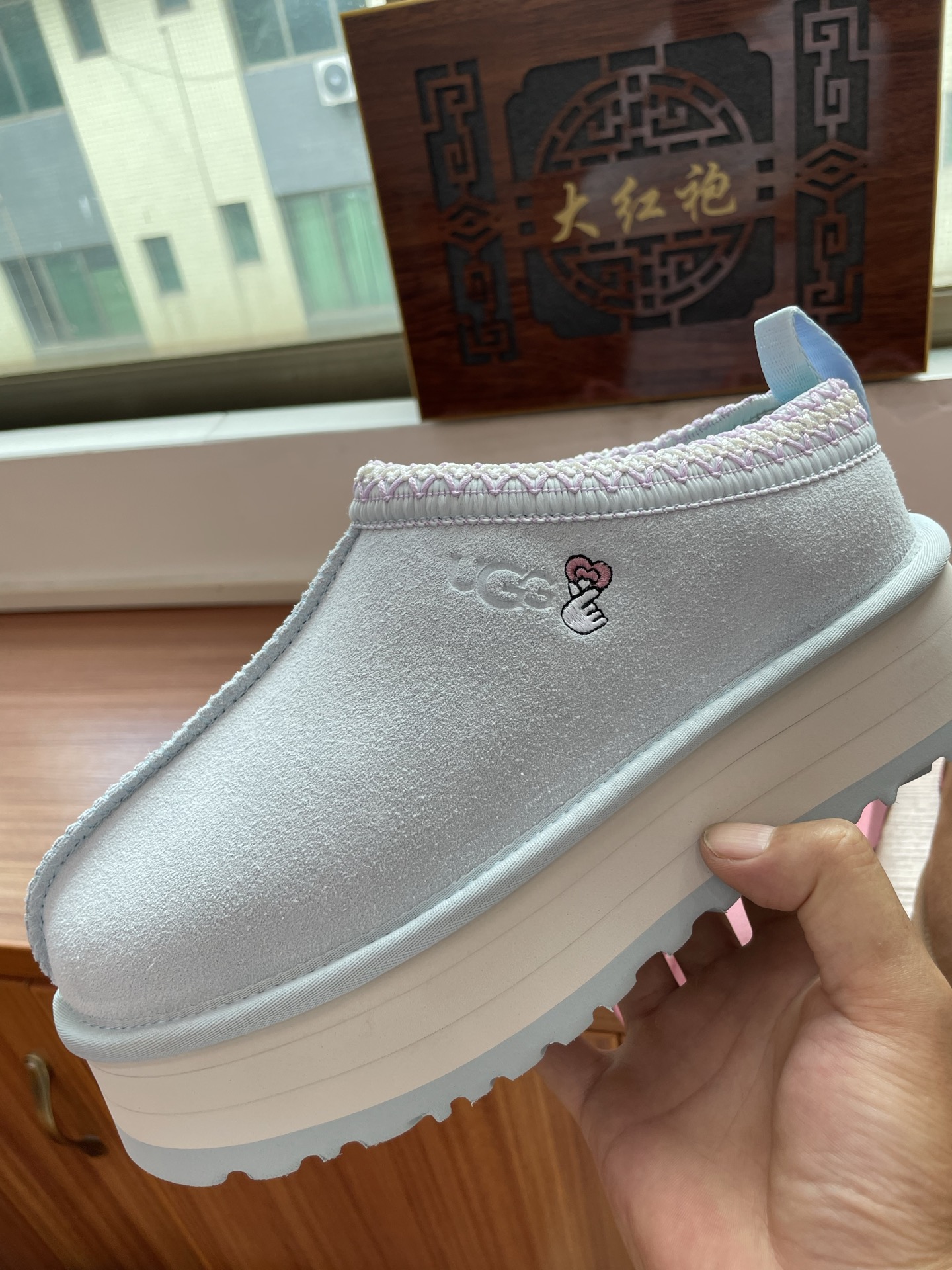 UGG Tazz油叽叽#秋冬新品塔茨TAzz厚底羊毛 毛拖鞋一脚蹬毛毛鞋雪地靴🧶 新款毛拖采用民族风编织