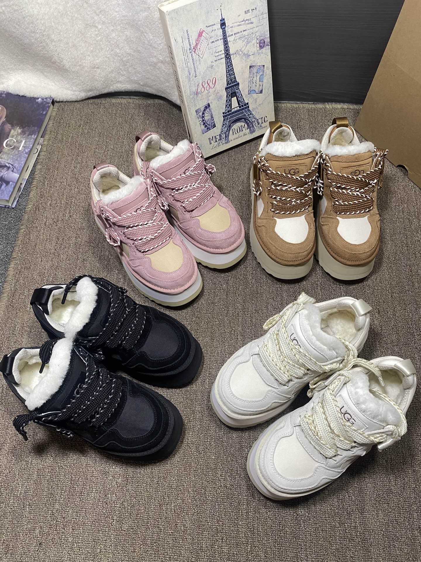 上新❤️UGG梅尔/休闲，官网同步颜色：栗色，黑色，薰衣草暗紫色，茉莉白色牛皮反绒➕羊皮毛内里垫脚5厘米