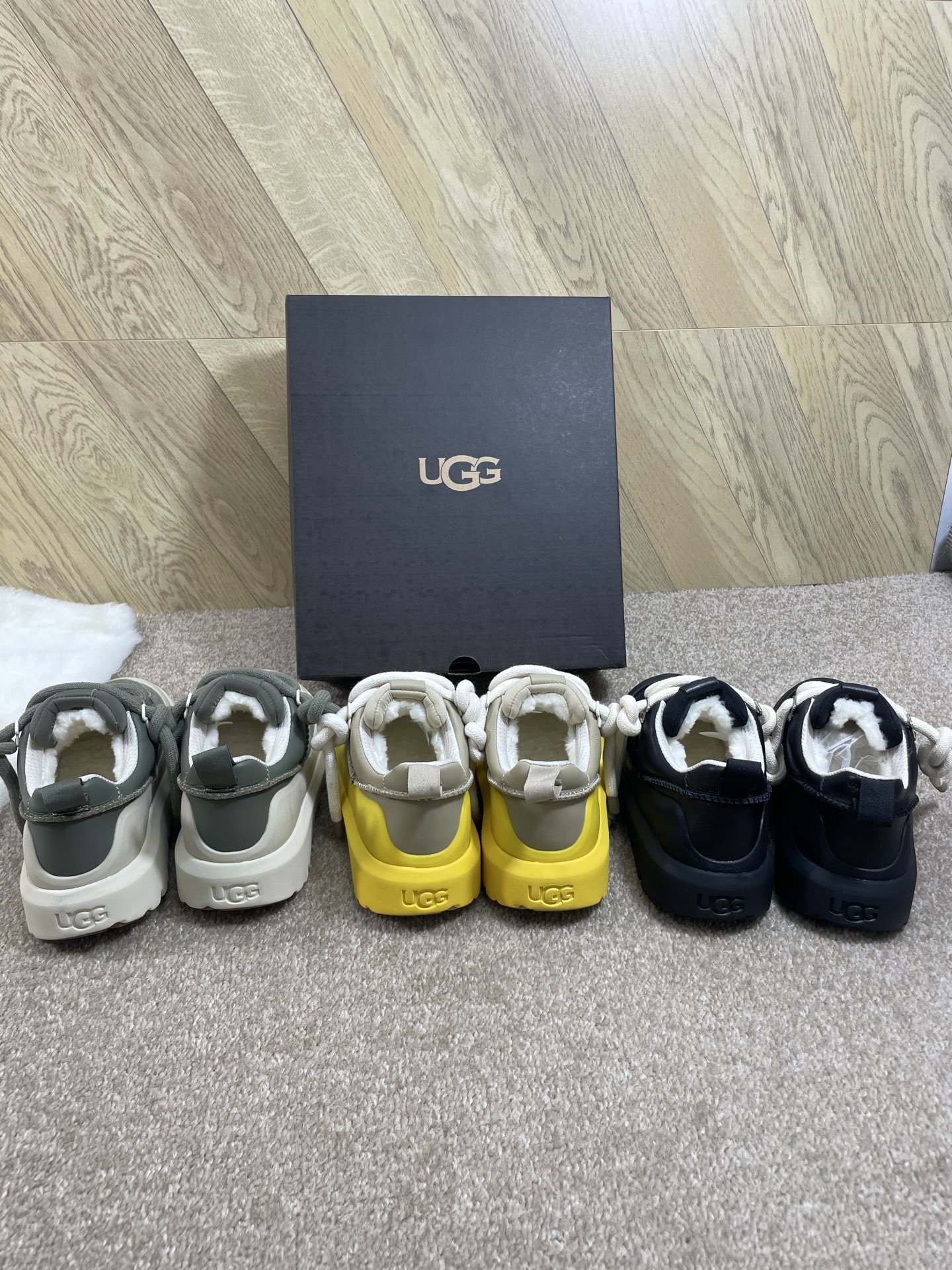 ，男款+10上新❤️UGG王一博同款，官网最新同步颜色：芥菜籽/小麦黄，苔绿/磨砂白，黑色男女情侣款35