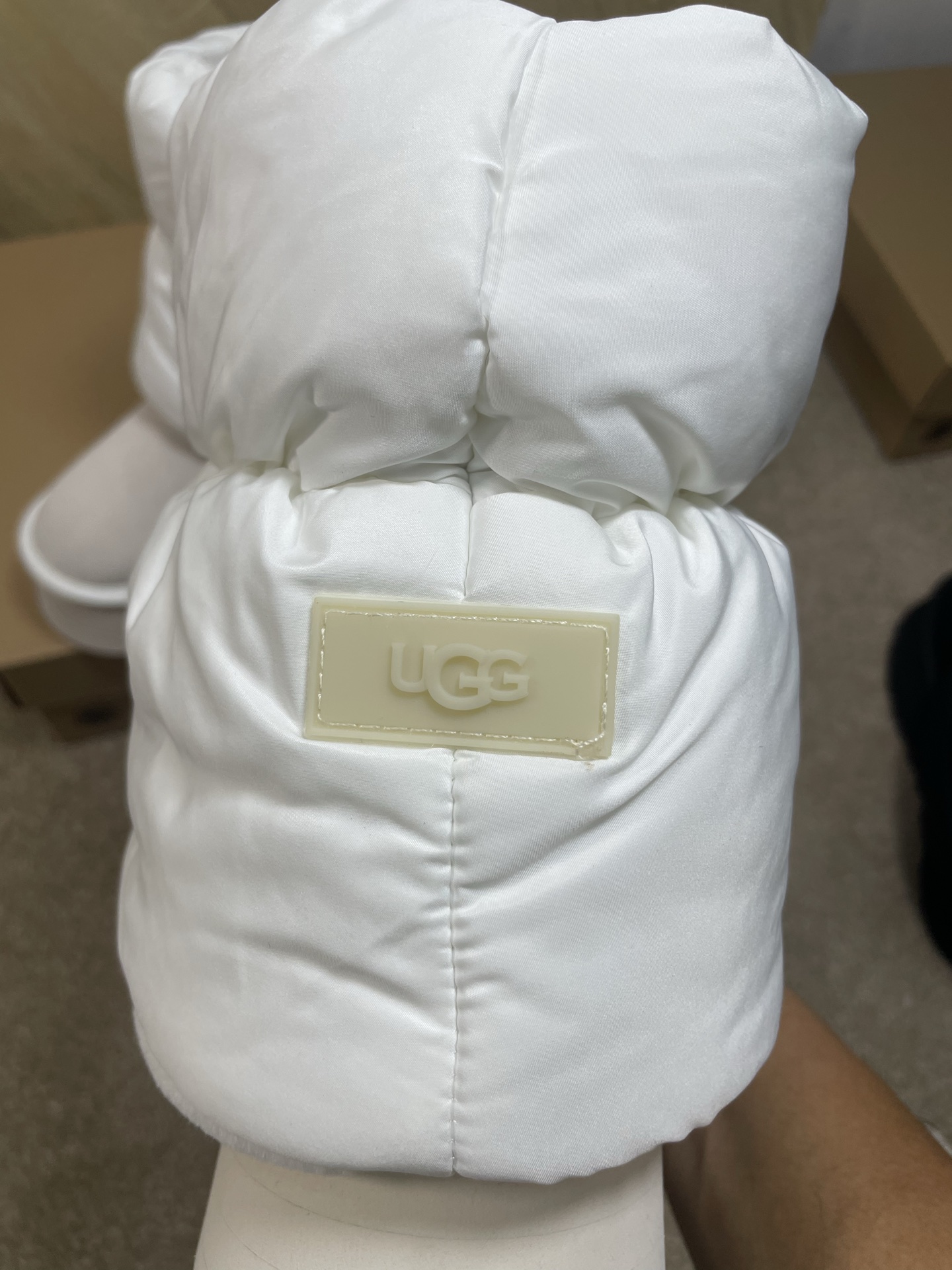 🔥官网同步，Ugg金典新奇，金典迷你迪普（泡芙款）材质：牛皮反绒，羊皮毛，进口防水布，Eva大底，轻便防