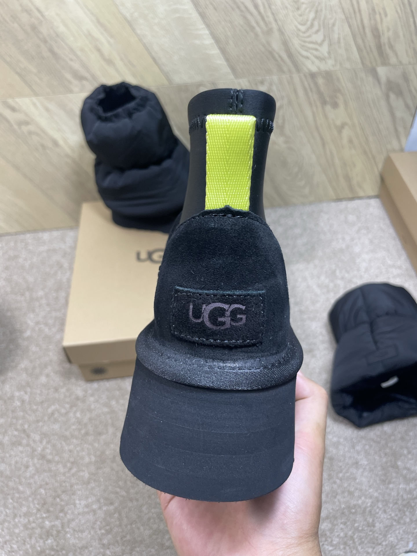 🔥官网同步，Ugg金典新奇，金典迷你迪普（泡芙款）材质：牛皮反绒，羊皮毛，进口防水布，Eva大底，轻便防