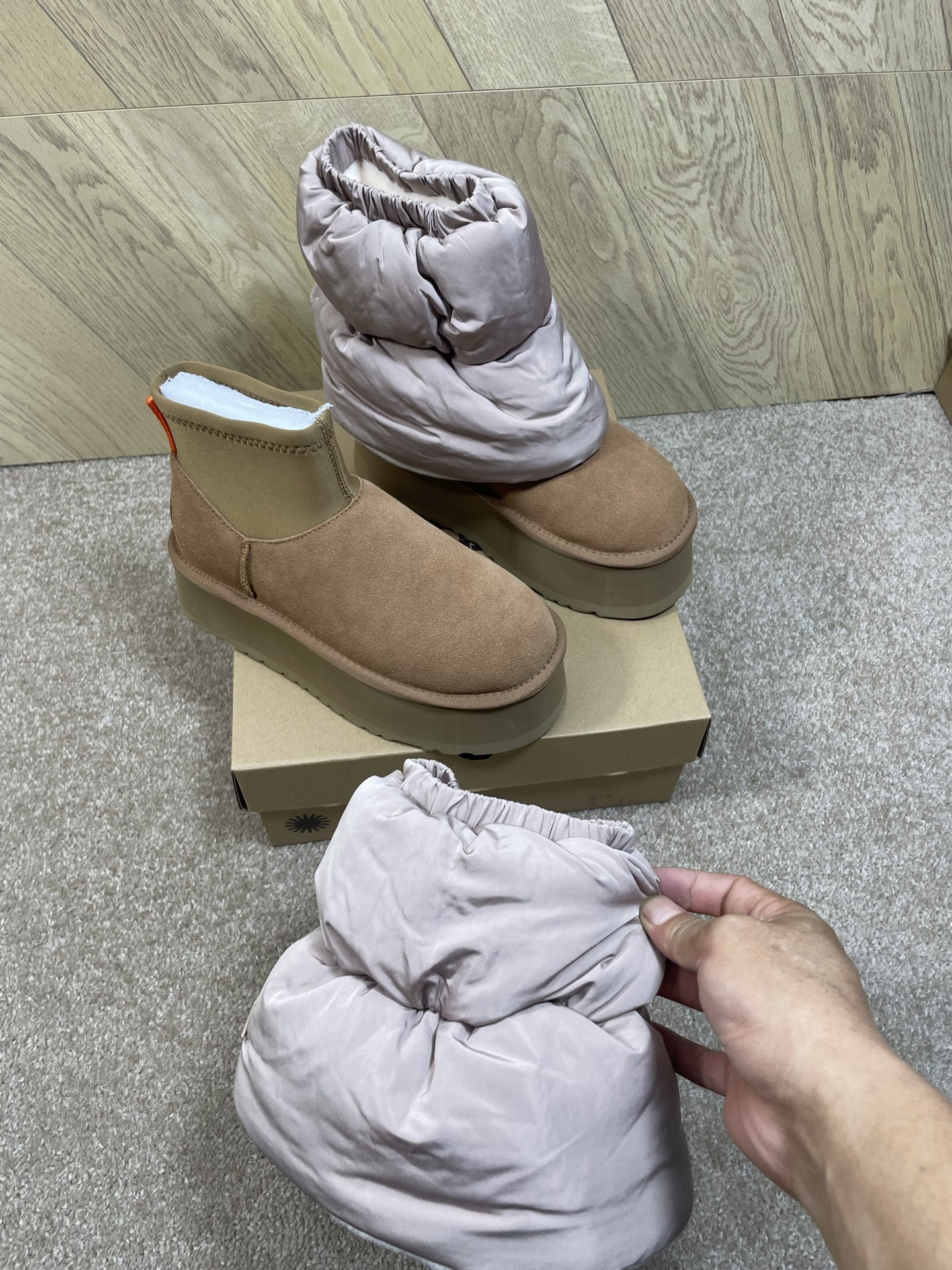 🔥官网同步，Ugg金典新奇，金典迷你迪普（泡芙款）材质：牛皮反绒，羊皮毛，进口防水布，Eva大底，轻便防