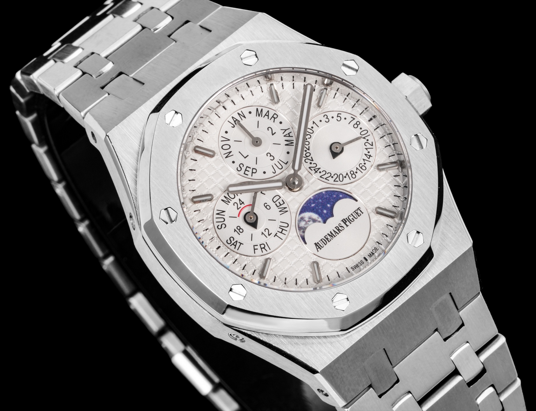 Audemars Piguet 26684ST detail 3