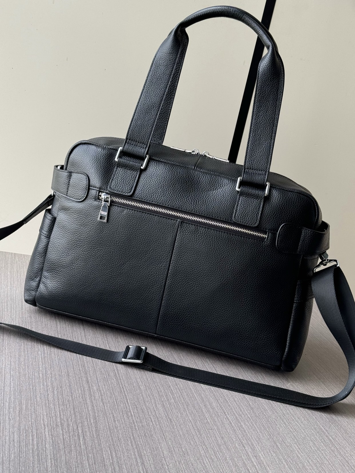 Prada 意大利进口头层小牛皮荔枝纹超高清五金logo标志、高端古铜色五金、专用高档里布、