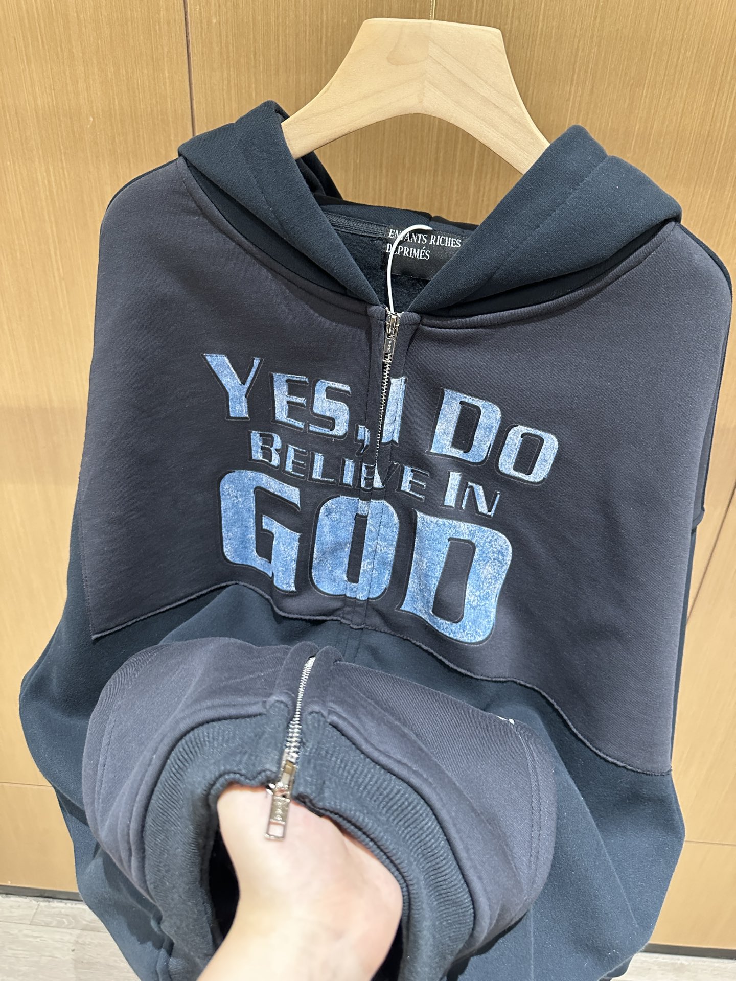 Luxury Generation: Lavender Cotton Hoodie with Unique Print for All Sizes - 图片 6