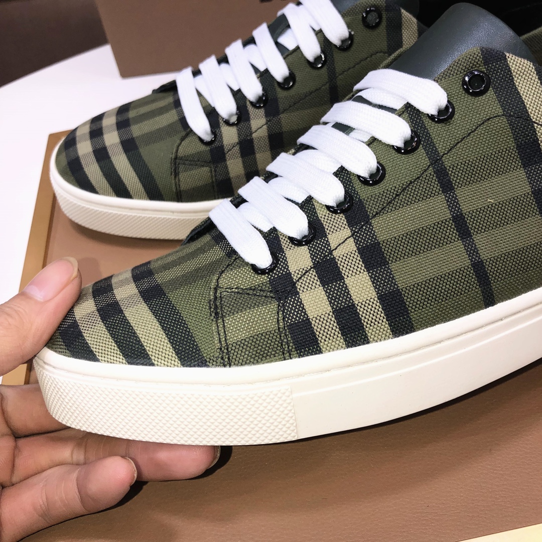 Factory lote [burberry Burberry] clásico lowtop entrenadores importados de piel de vaca con tela esc