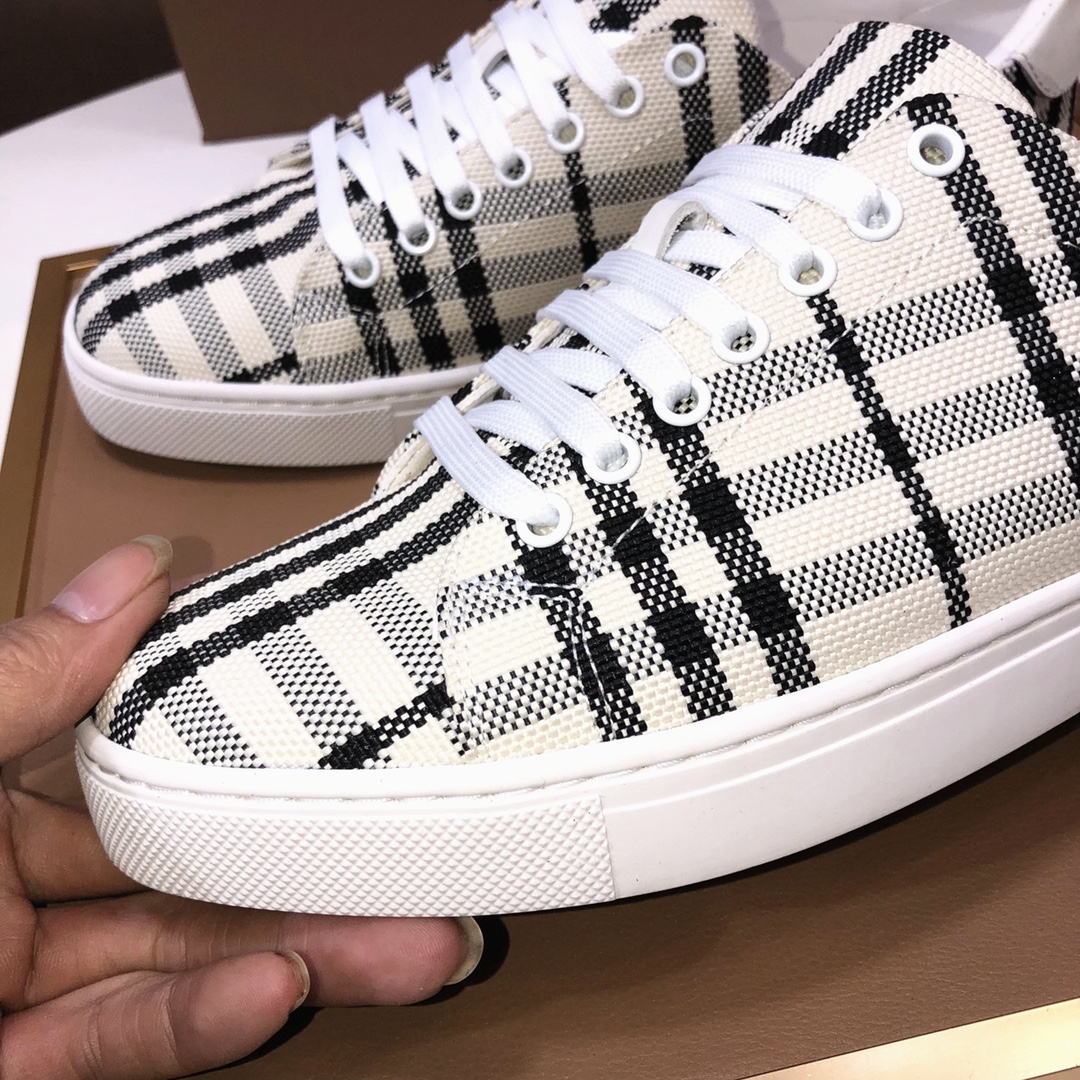 Factory lote [burberry Burberry] clásico lowtop entrenadores importados de piel de vaca con tela esc