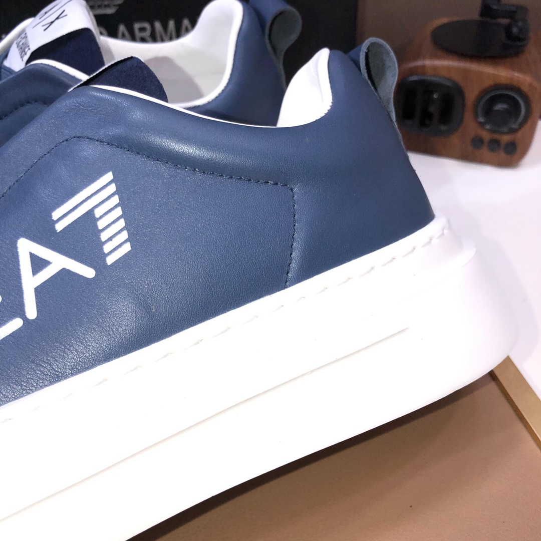 lote de fábrica [Armani] (forro de piel de vaca) Armani últimos nuevos zapatos casuales Fuego venta 