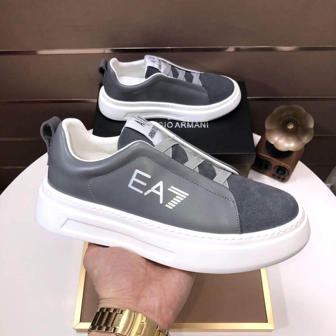 lote de fábrica [Armani] (forro de piel de vaca) Armani últimos nuevos zapatos casuales Fuego venta 