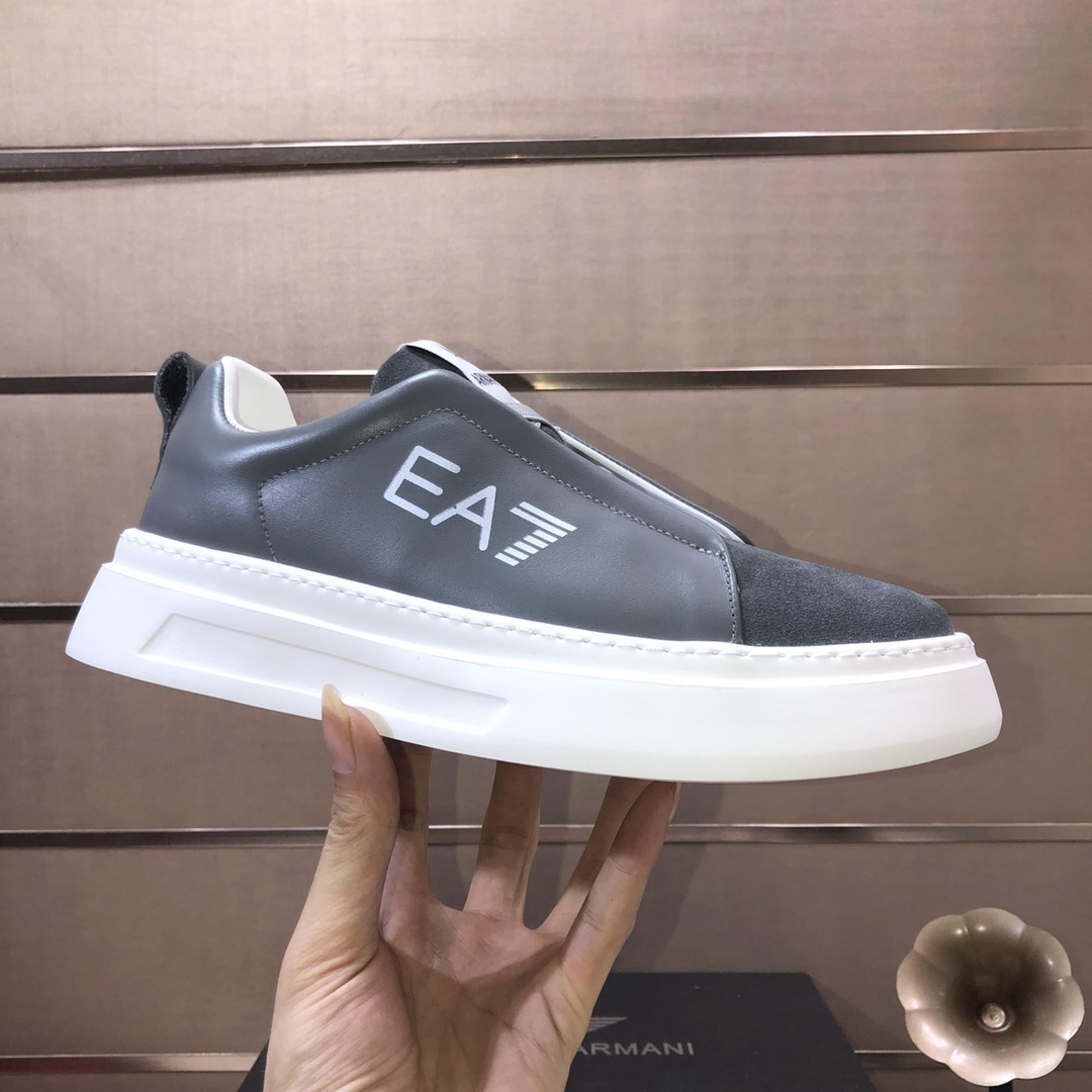lote de fábrica [Armani] (forro de piel de vaca) Armani últimos nuevos zapatos casuales Fuego venta 