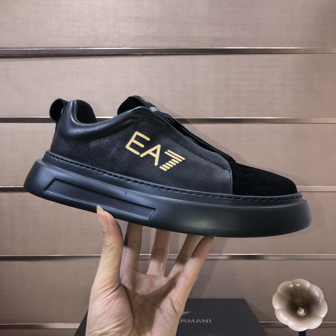 lote de fábrica [Armani] (forro de piel de vaca) Armani últimos nuevos zapatos casuales Fuego venta 