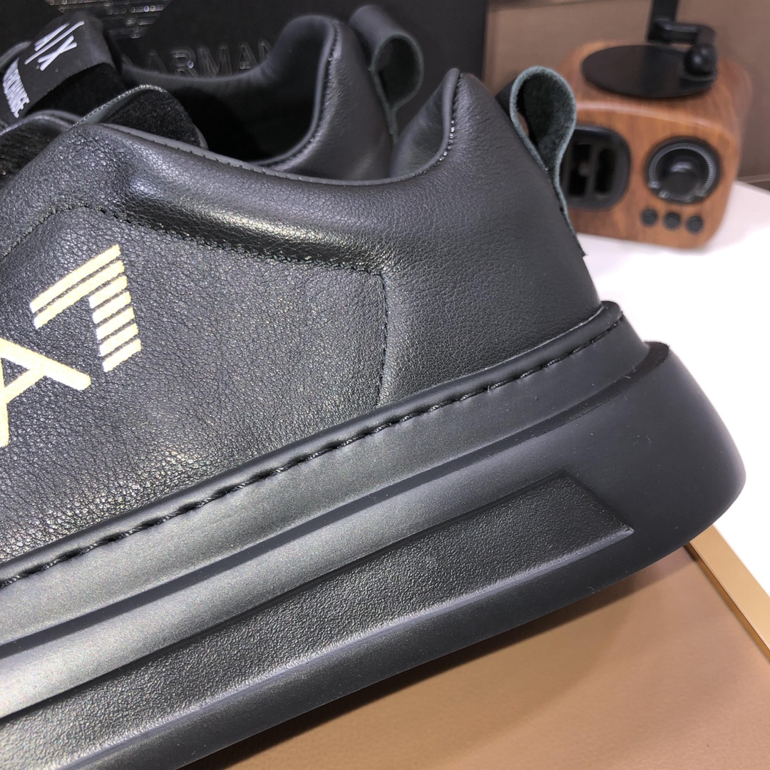 lote de fábrica [Armani] (forro de piel de vaca) Armani últimos nuevos zapatos casuales Fuego venta 