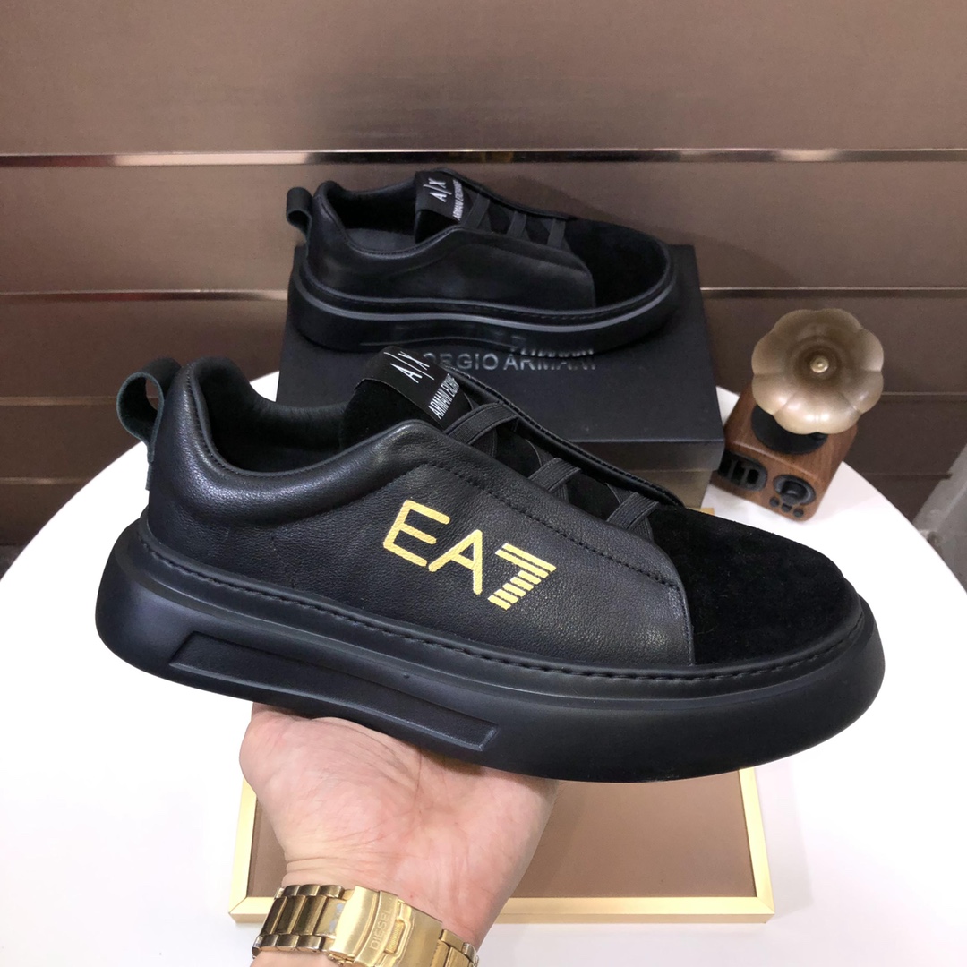 lote de fábrica [Armani] (forro de piel de vaca) Armani últimos nuevos zapatos casuales Fuego venta 