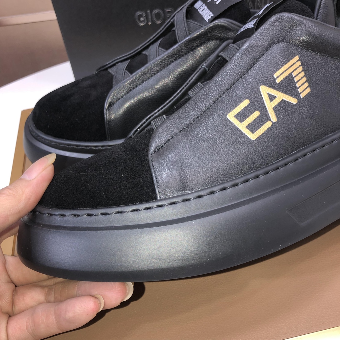 lote de fábrica [Armani] (forro de piel de vaca) Armani últimos nuevos zapatos casuales Fuego venta 