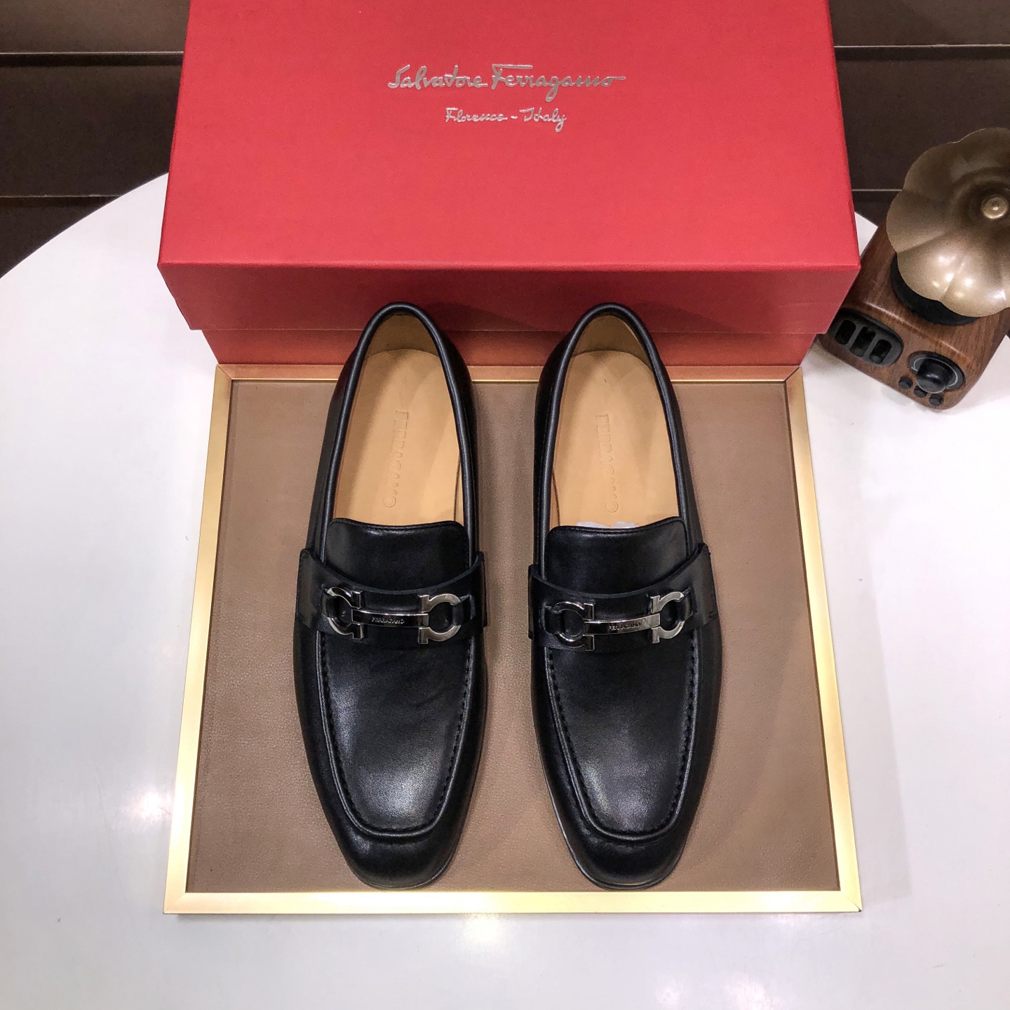 NO:575012,[Ferragamo] Official website new product updates high-quality casual shoes imported top-layer calfskin with official website breathable printed fabric, comfortable and breathable, cowhide lining. Matching size: 38~44 (45 customized, non-refundable),,ferragamo,ferragamo,cowhide19860909【Ferragamo 菲拉格慕】官网新品更新高品质休闲鞋进口头层小牛皮配官网透气印花布,舒适透气,牛皮内里 配码:38~44（45订做不退换）,,ferragamo,ferragamo,cowhide,Men's shoes